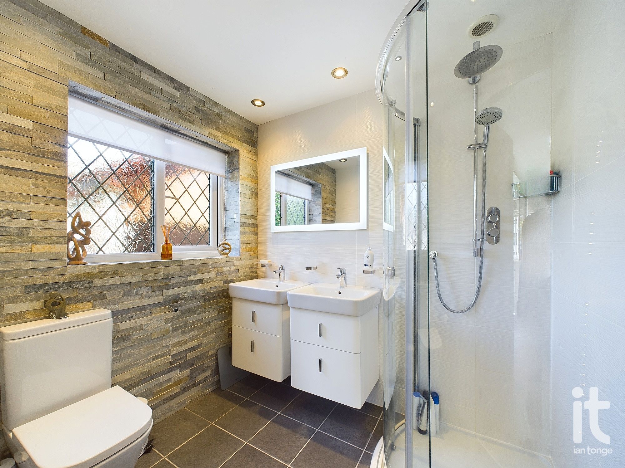 5 bedroom detached house Sold in Stockport - Photograph 52.