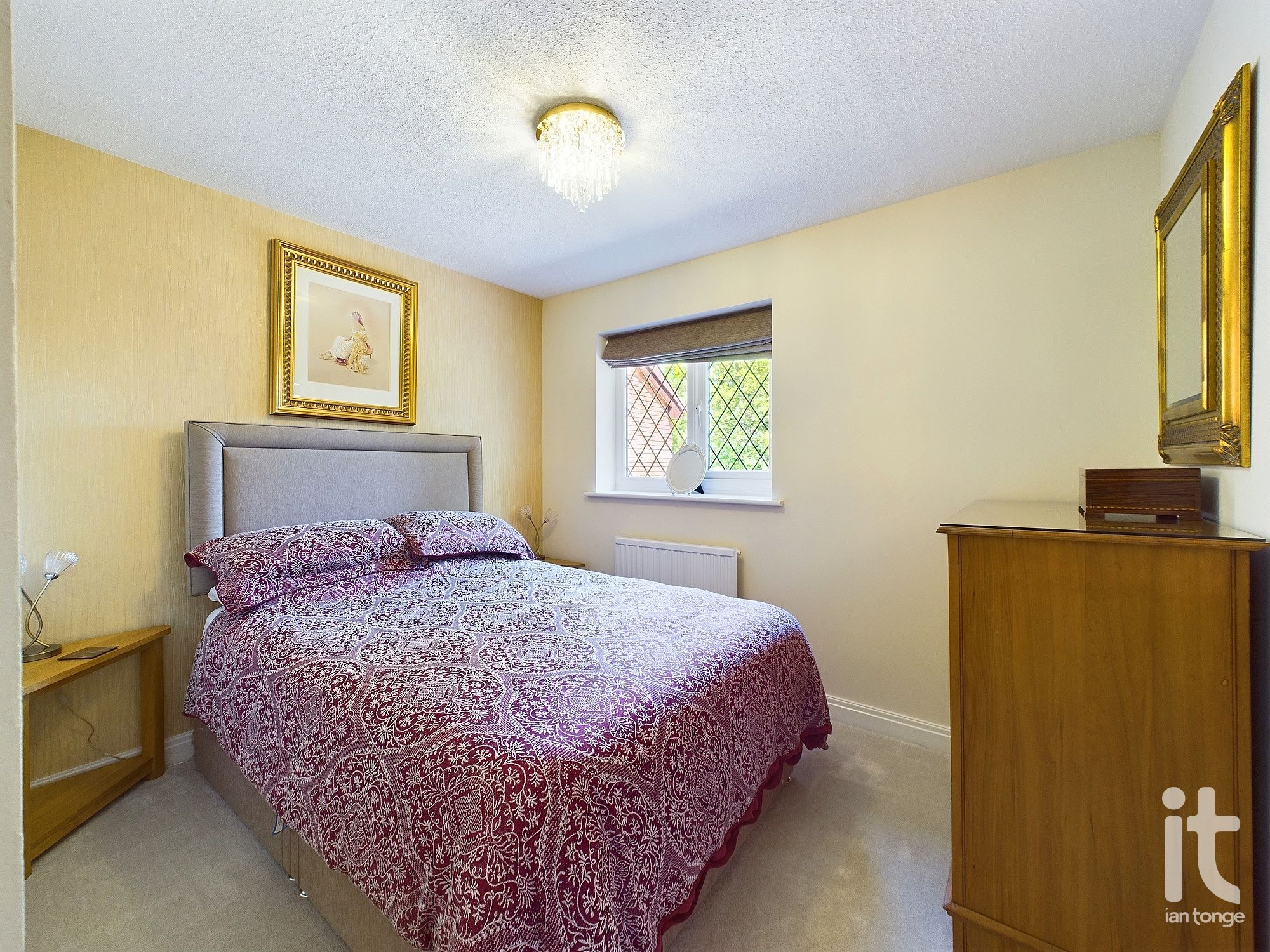 5 bedroom detached house Sold in Stockport - Photograph 51.