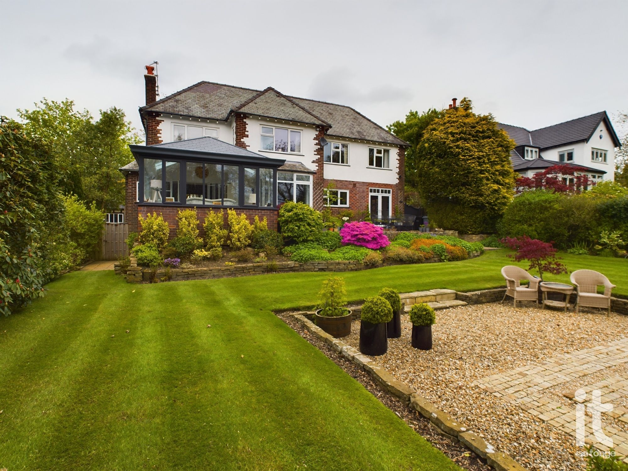 4 bedroom detached house Under Offer in Stockport - Photograph 16.