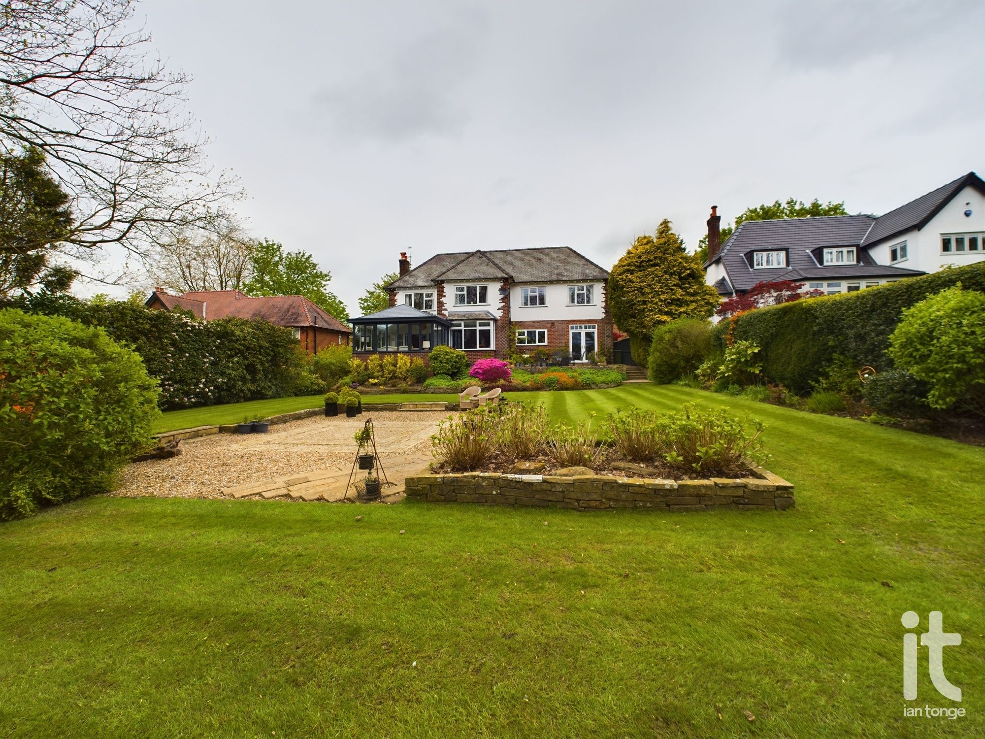 4 bedroom detached house Under Offer in Stockport - Photograph 18.