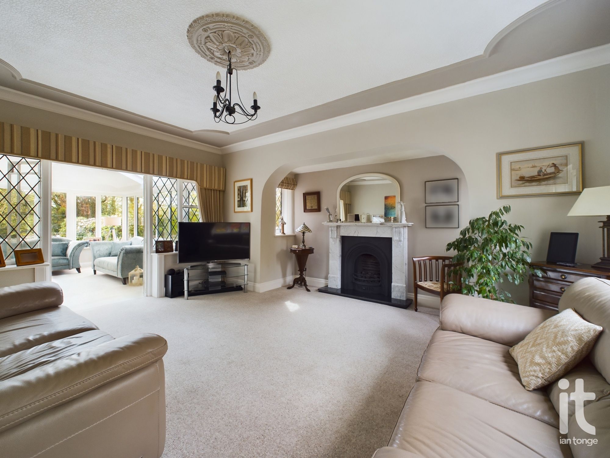 4 bedroom detached house Under Offer in Stockport - Photograph 27.