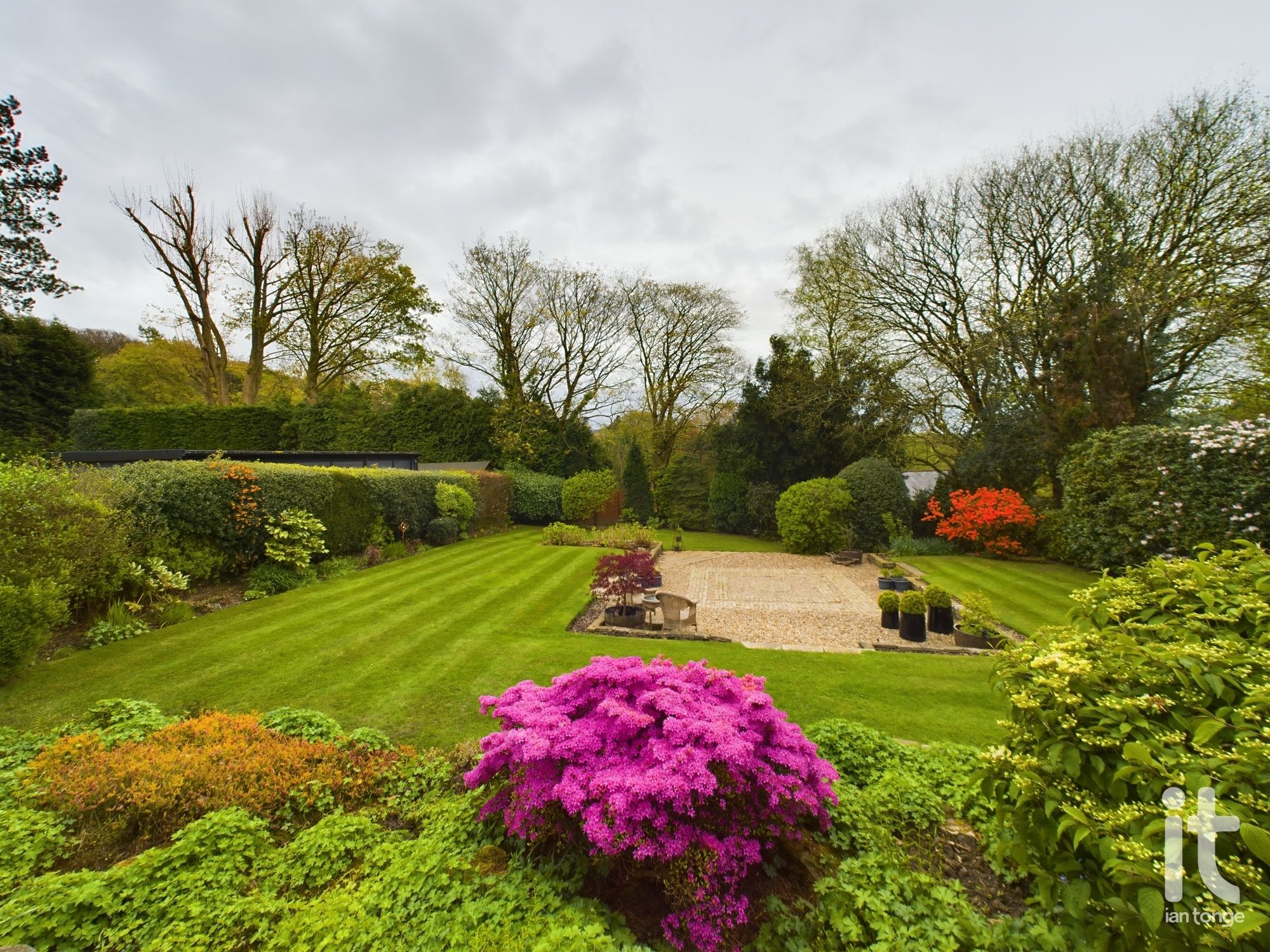 4 bedroom detached house Under Offer in Stockport - Photograph 31.