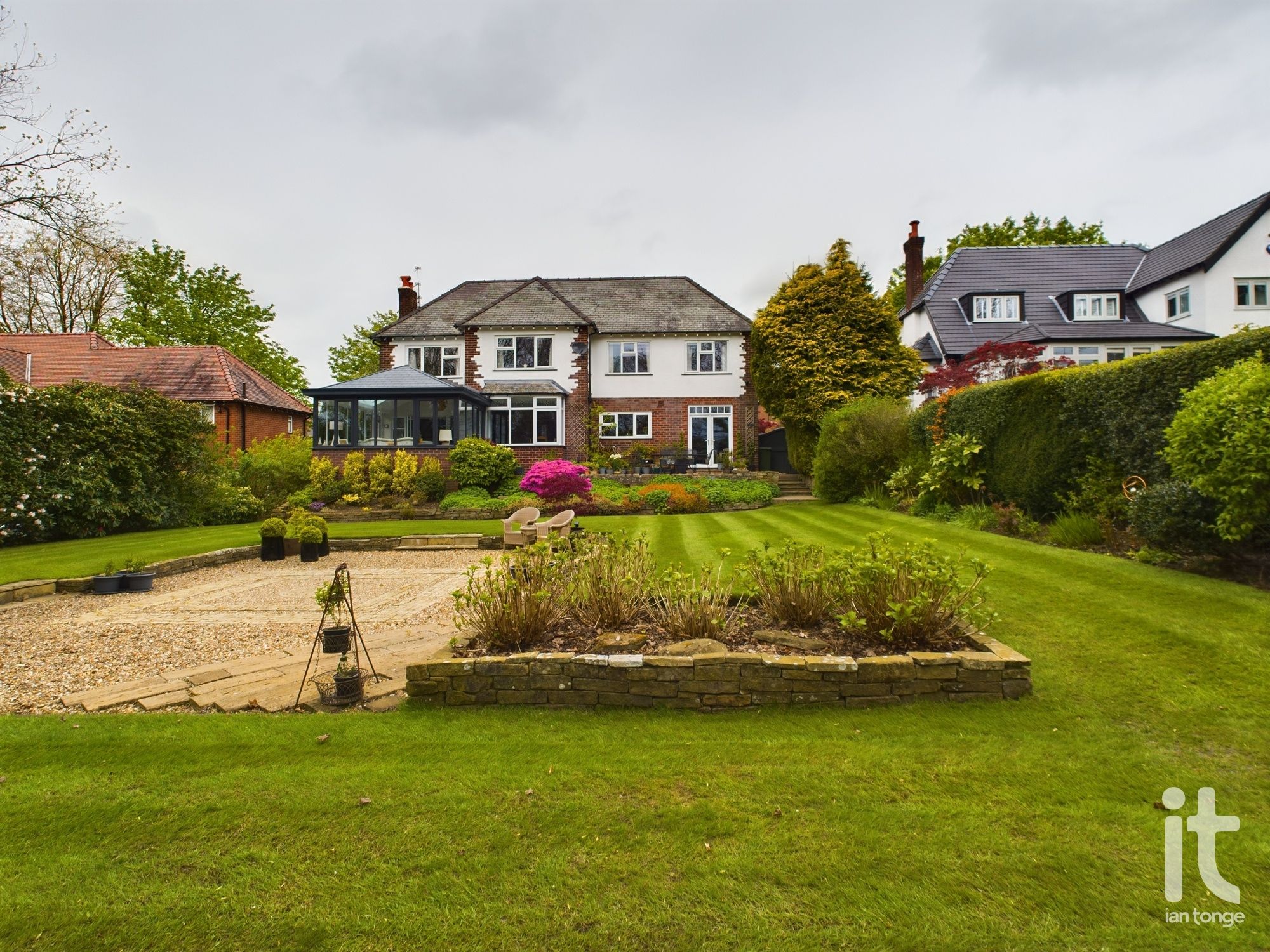 4 bedroom detached house Under Offer in Stockport - Photograph 39.