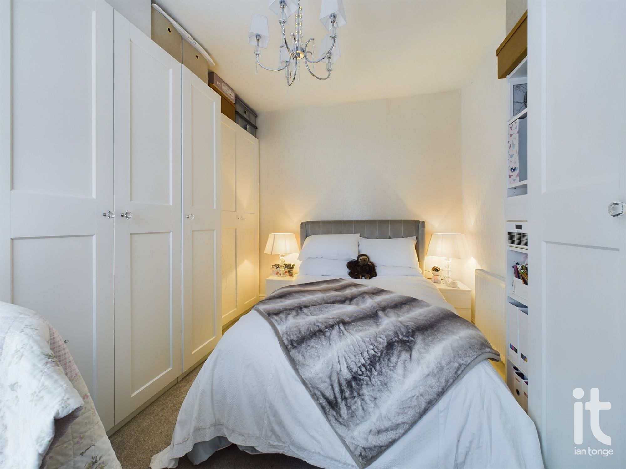 2 bedroom end terraced house Sold in Stockport - Photograph 20.