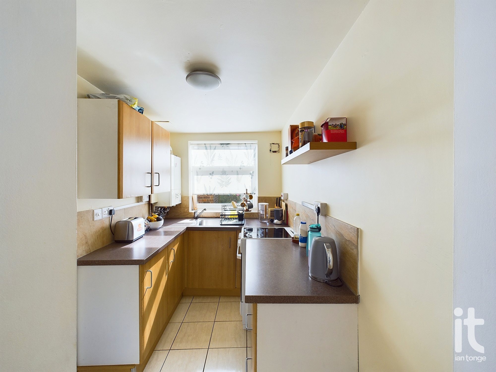 2 bedroom mid terraced house SSTC in Stockport - Photograph 12.