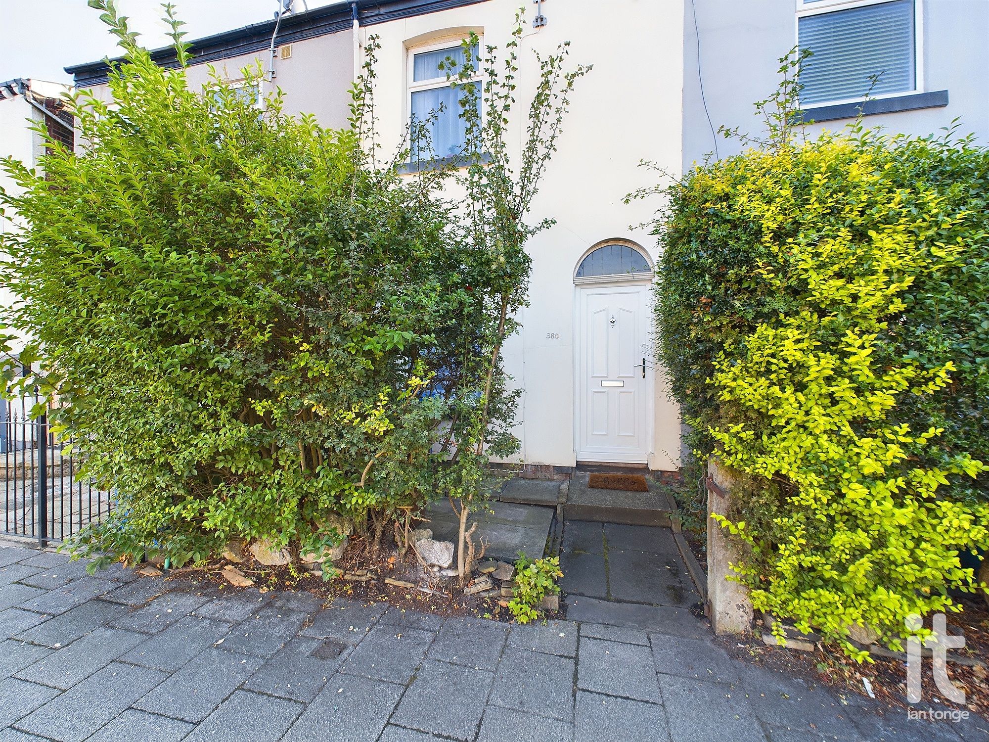2 bedroom mid terraced house SSTC in Stockport - Photograph 37.