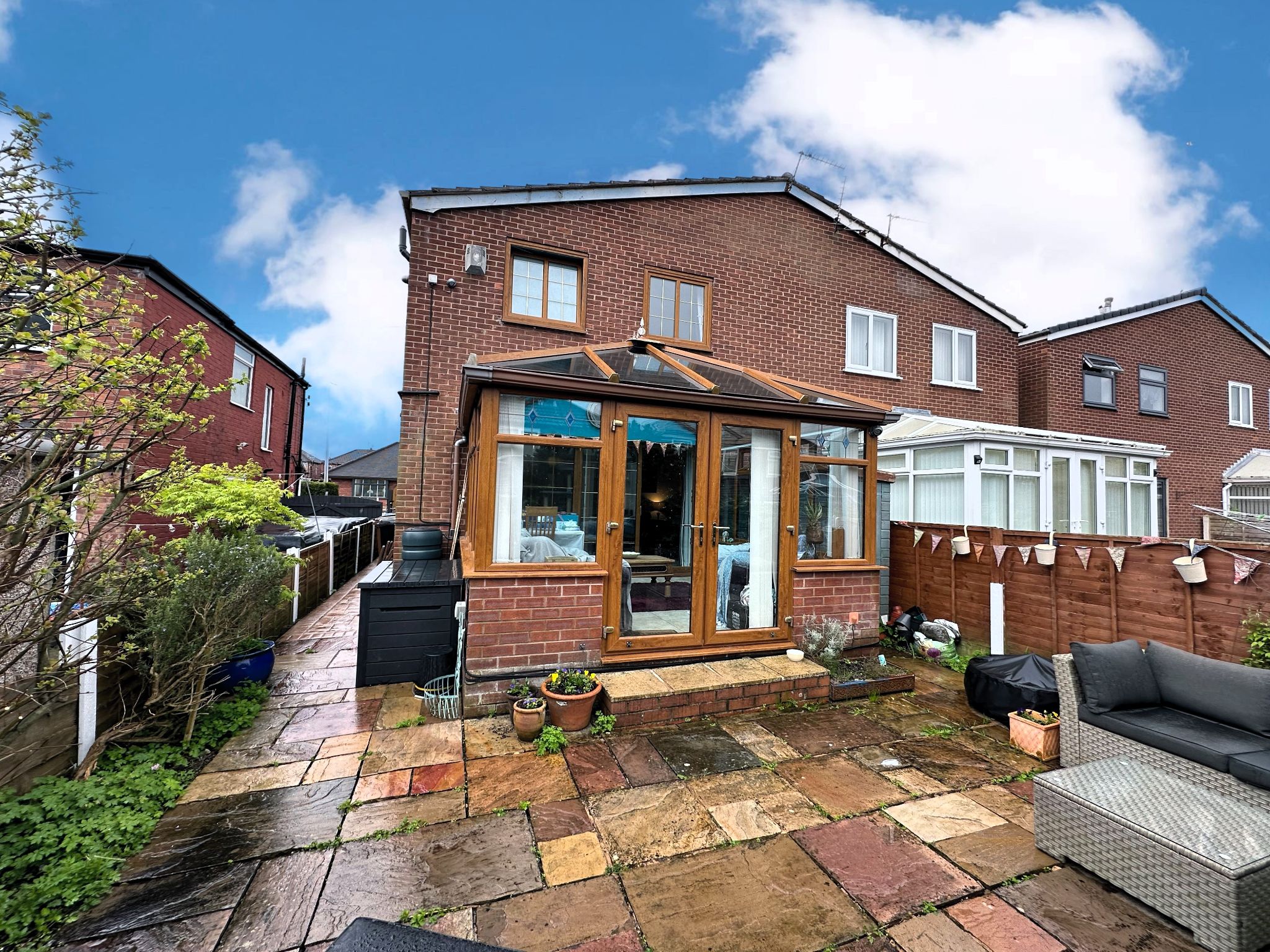 3 bedroom semi-detached house Sold in Stockport - Photograph 20.