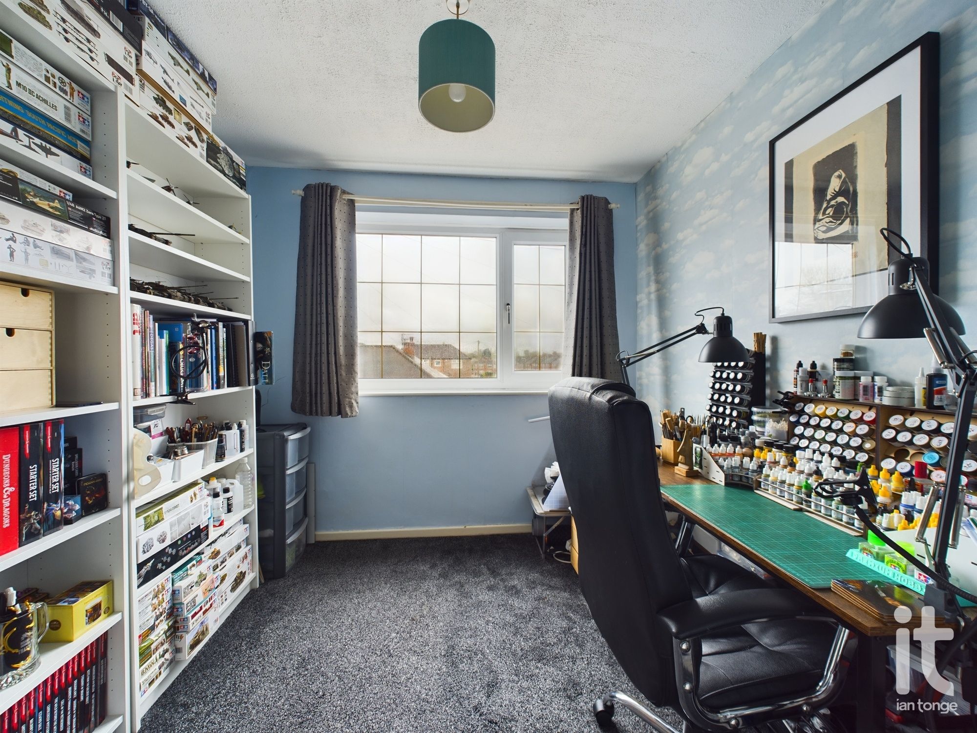 3 bedroom semi-detached house Sold in Stockport - Photograph 17.