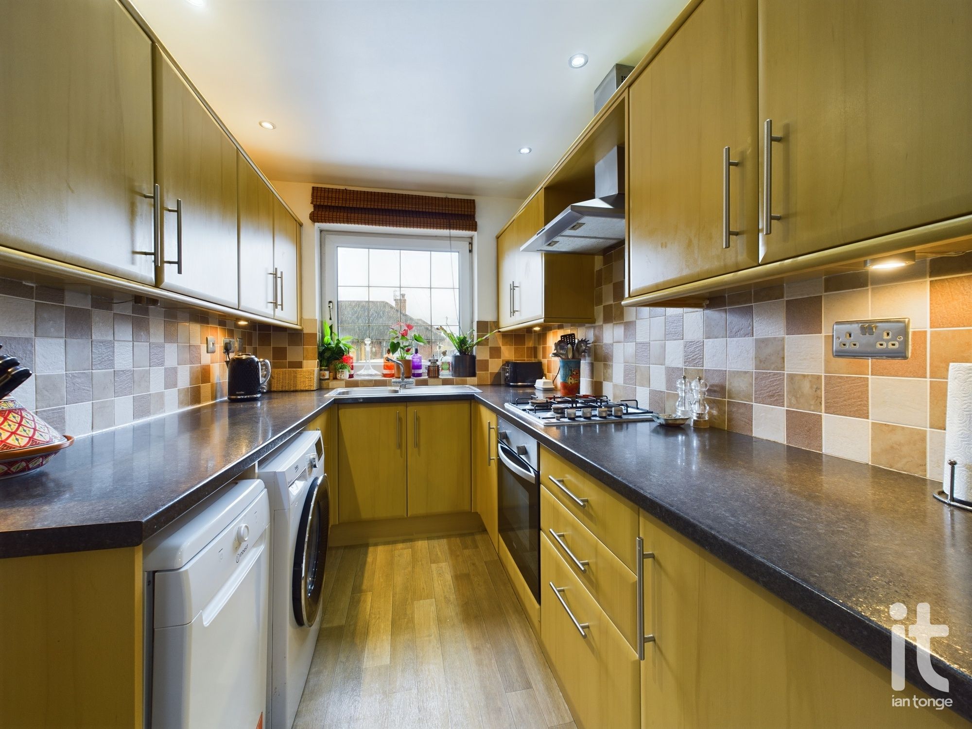 3 bedroom semi-detached house Sold in Stockport - Photograph 7.