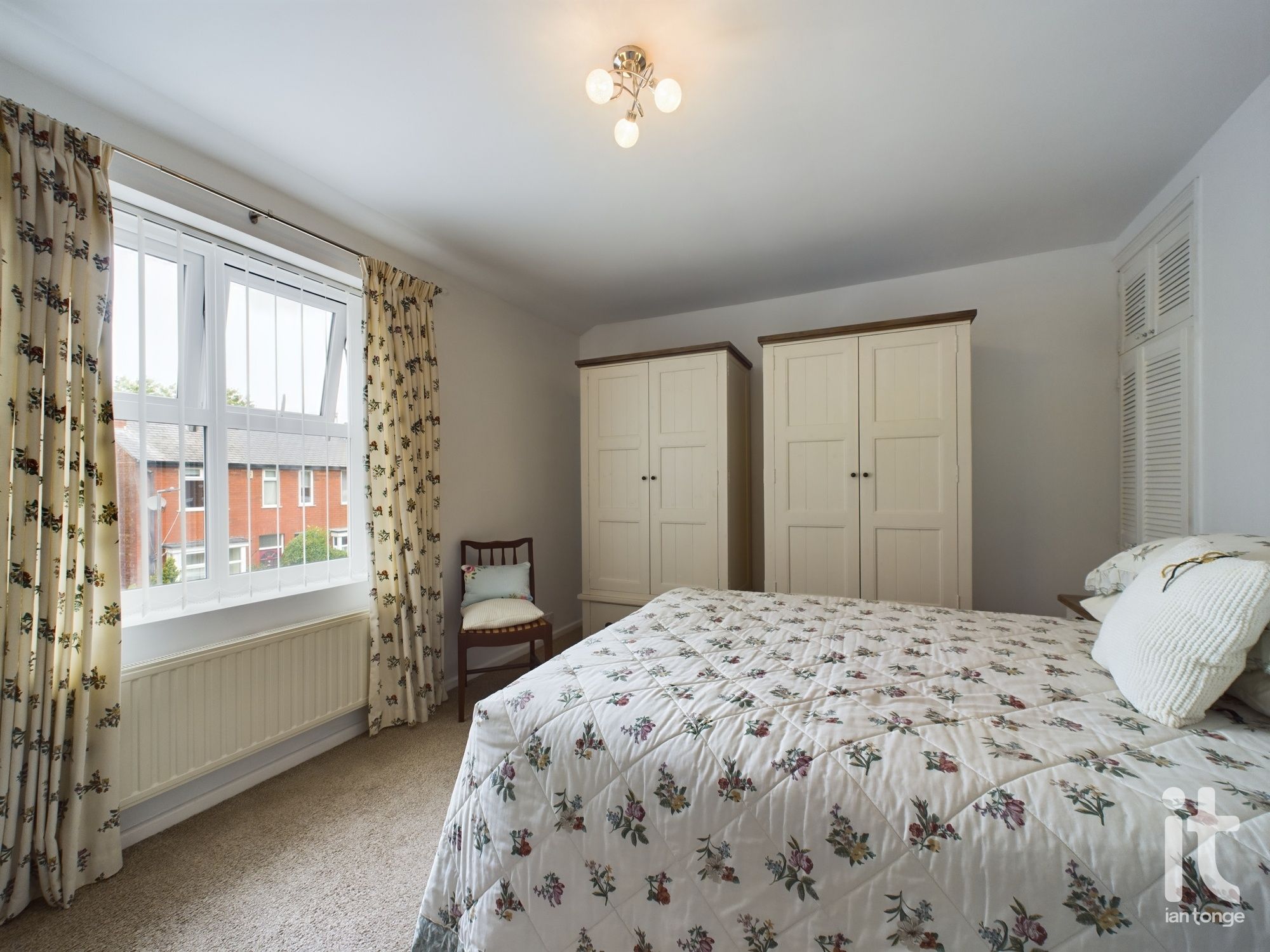 2 bedroom semi-detached house Under Offer in Stockport - Photograph 22.