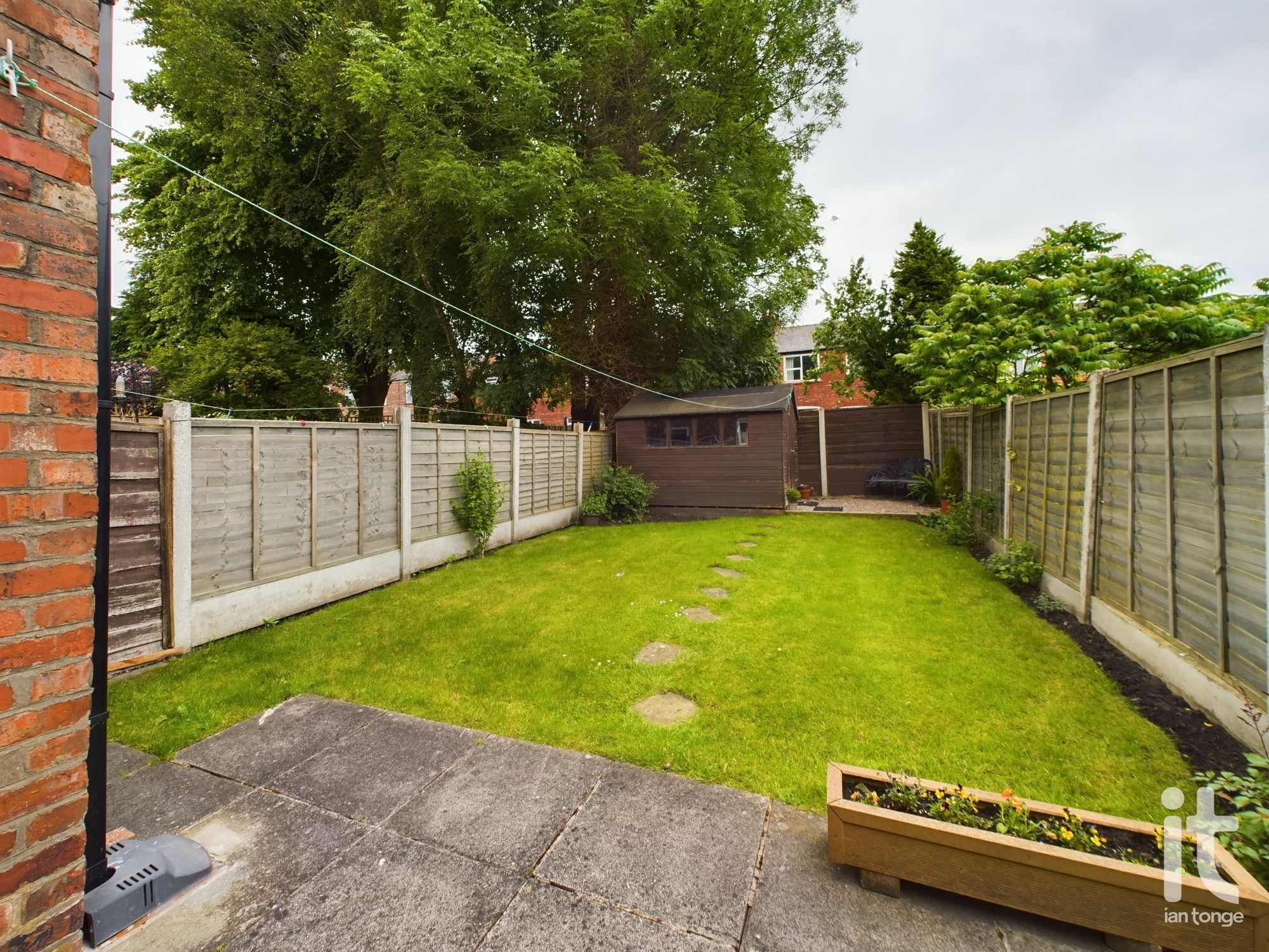 2 bedroom semi-detached house Under Offer in Stockport - Photograph 33.