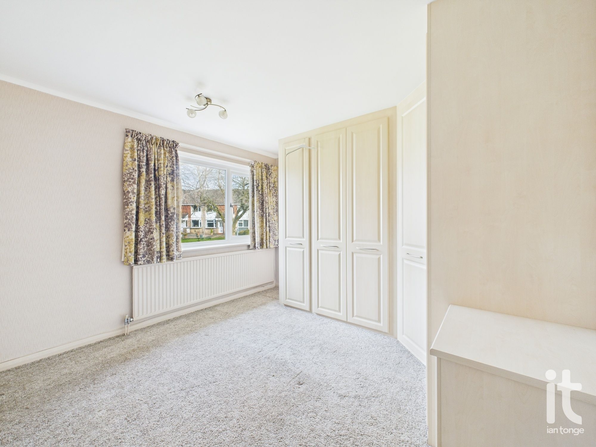2 bedroom mews house SSTC in Stockport - Photograph 9.