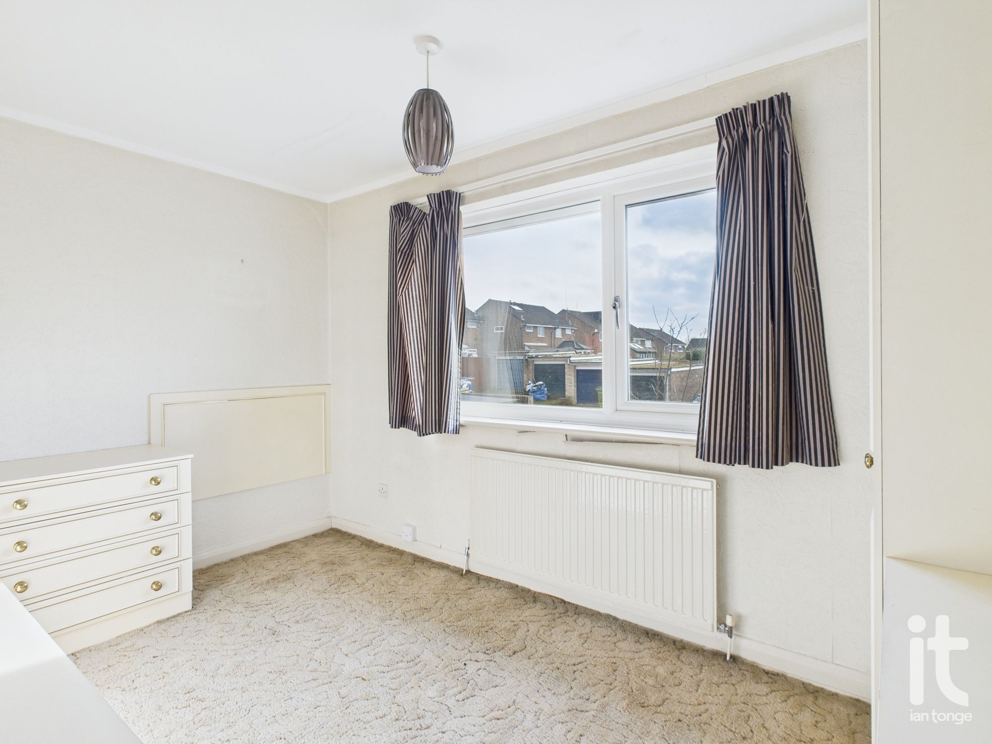 2 bedroom mews house SSTC in Stockport - Photograph 7.