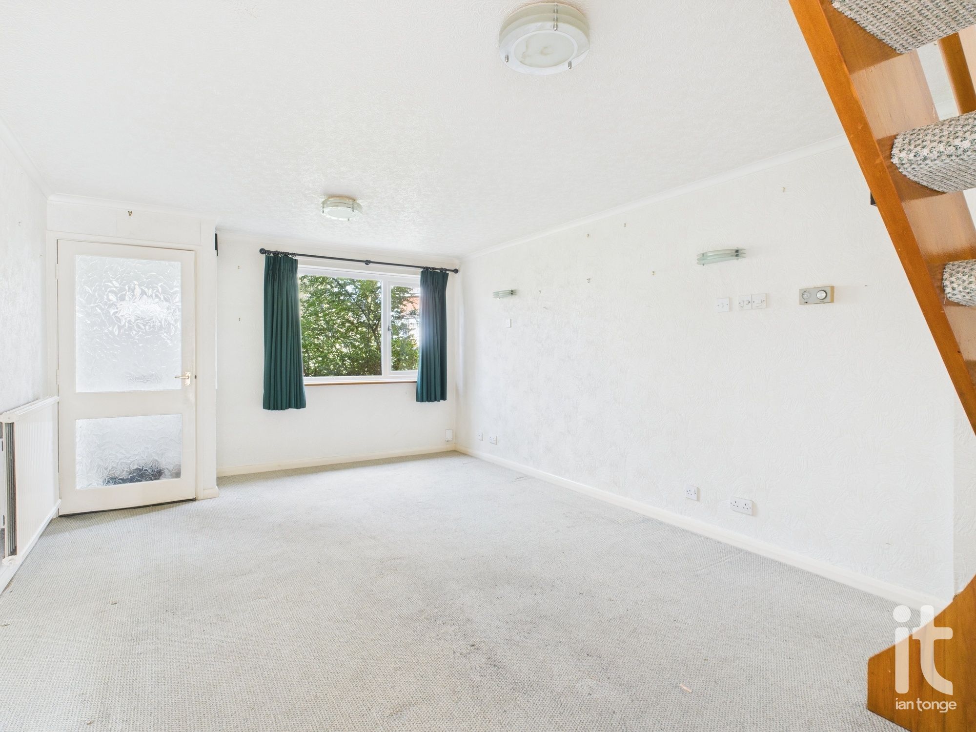 2 bedroom mews house SSTC in Stockport - Photograph 5.