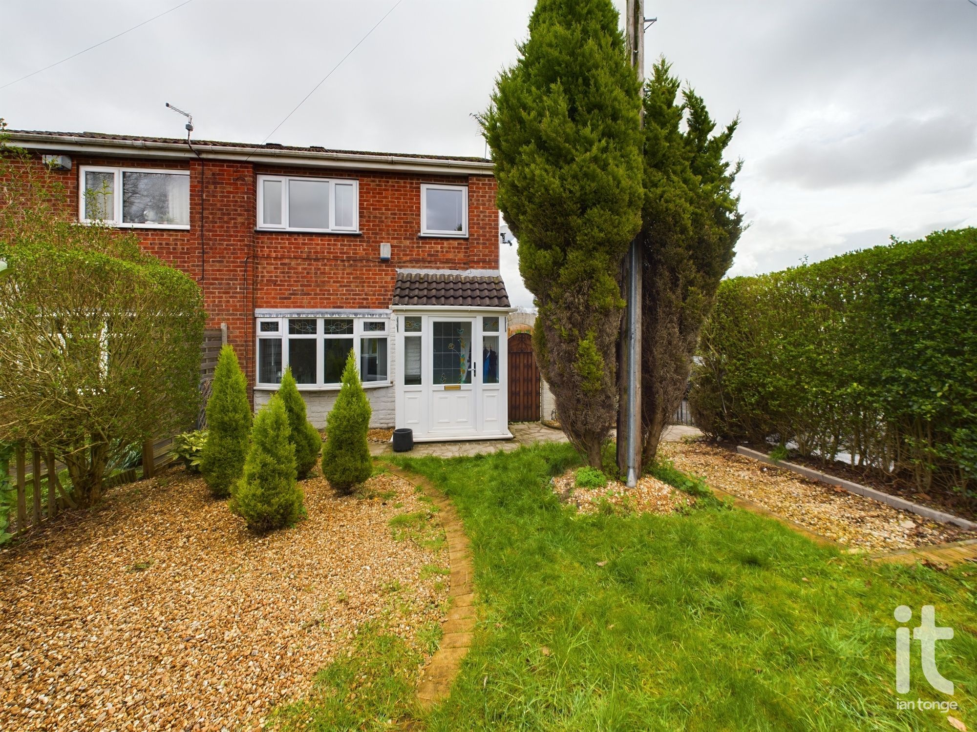 3 bedroom semi-detached house Sold in Stockport - Photograph 1.