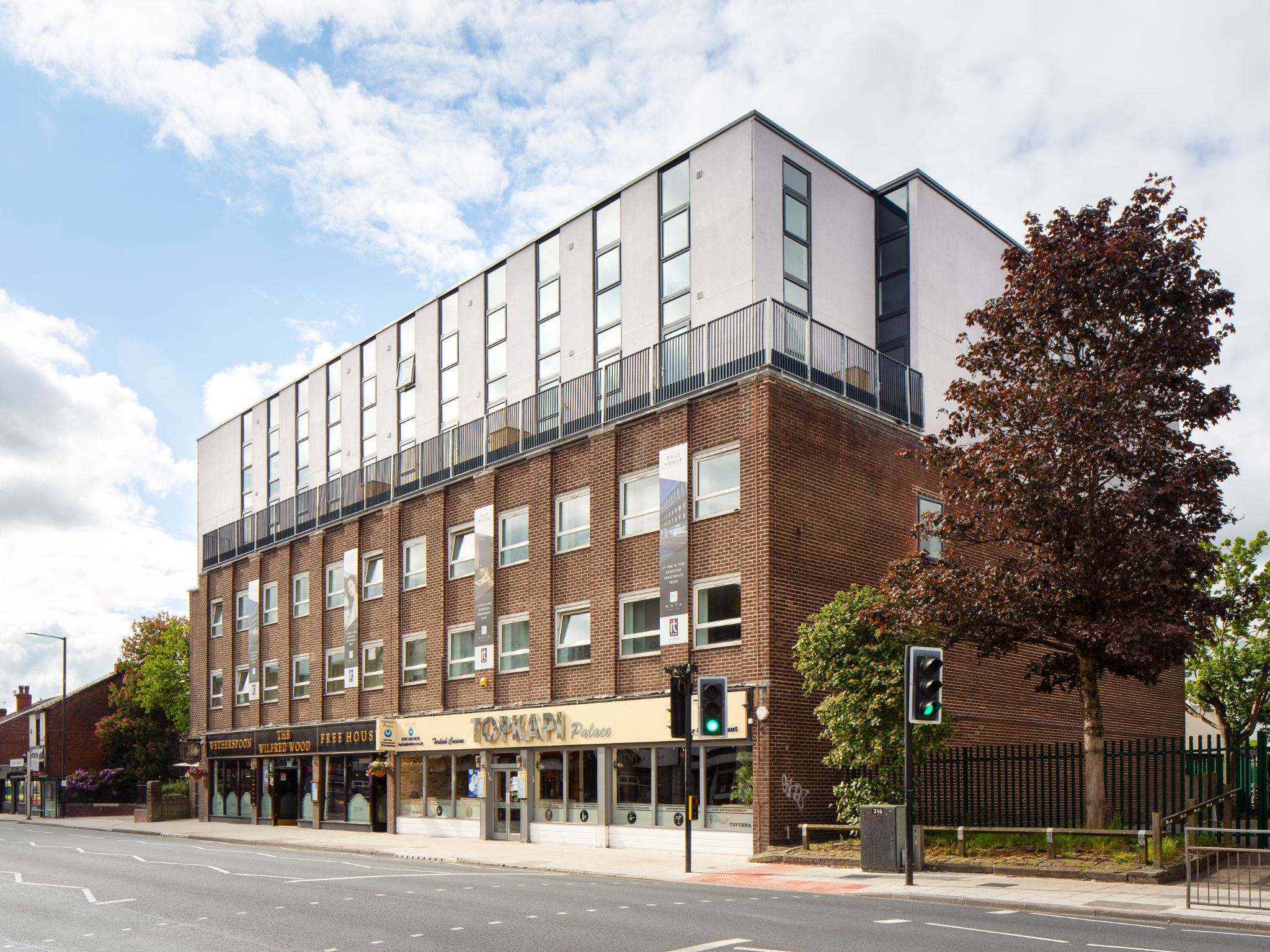 Apartment Flat/apartment Under Offer in Stockport - Photograph 1.
