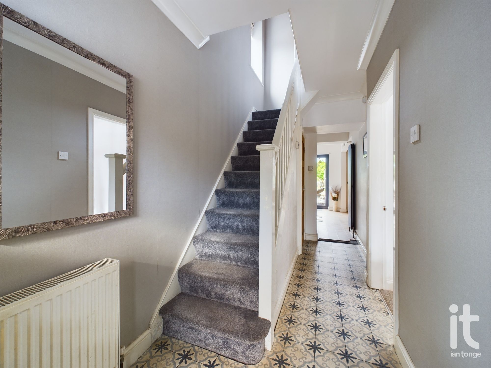 3 bedroom detached house Sold in Stockport - Photograph 5.