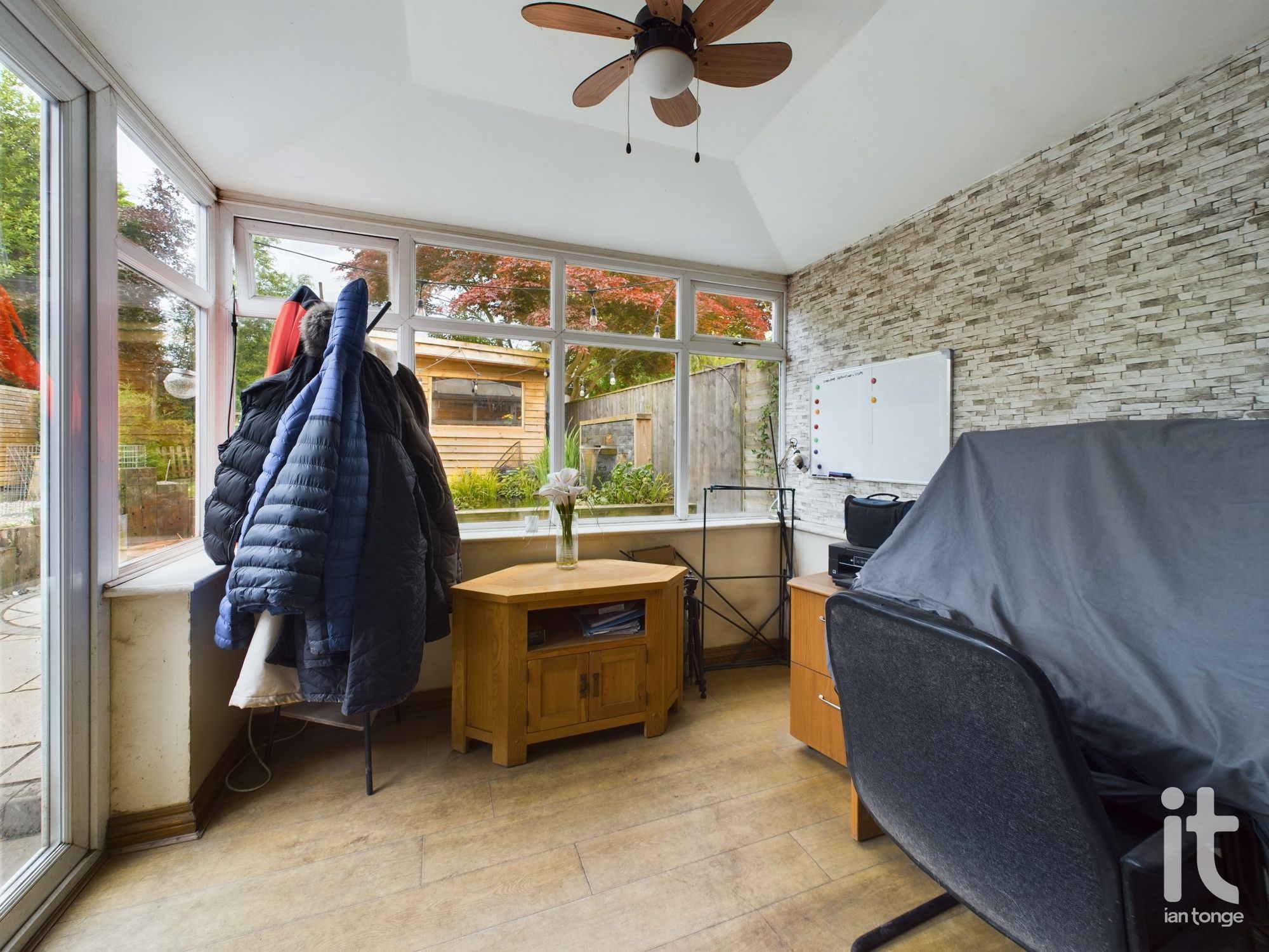 3 bedroom detached house Sold in Stockport - Photograph 13.