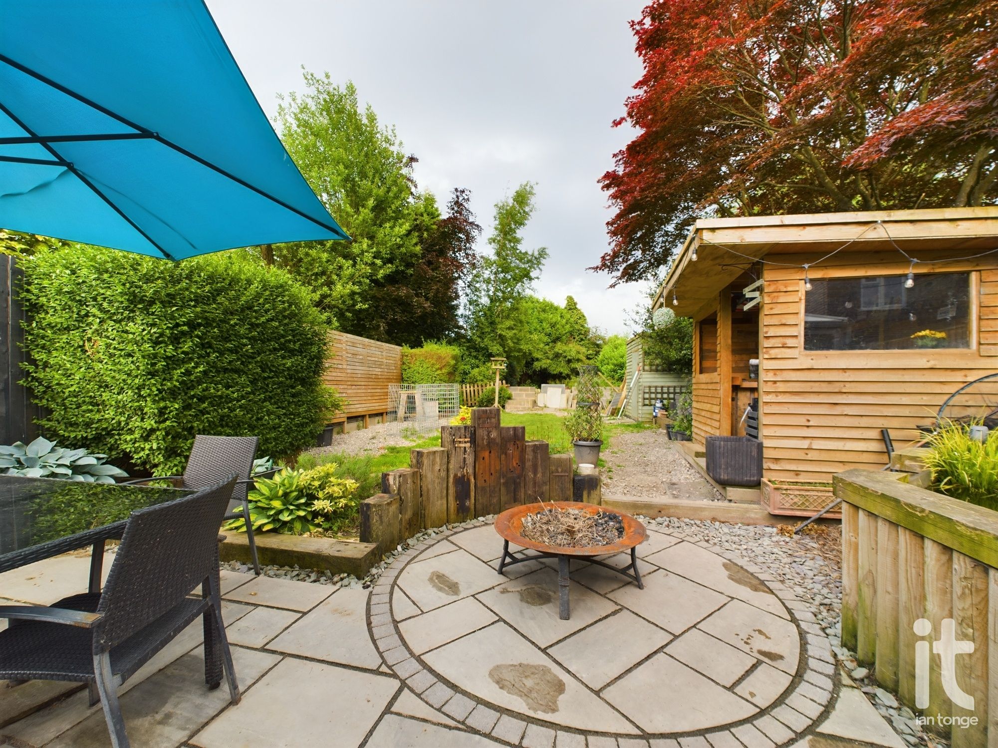 3 bedroom detached house Sold in Stockport - Photograph 21.