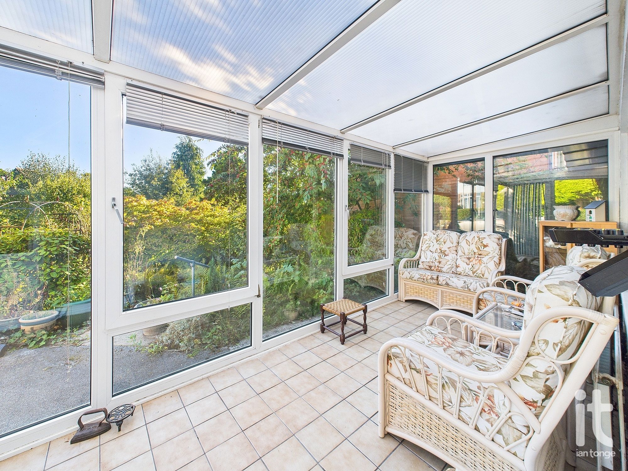 3 bedroom detached house For Sale in Stockport - Photograph 3.