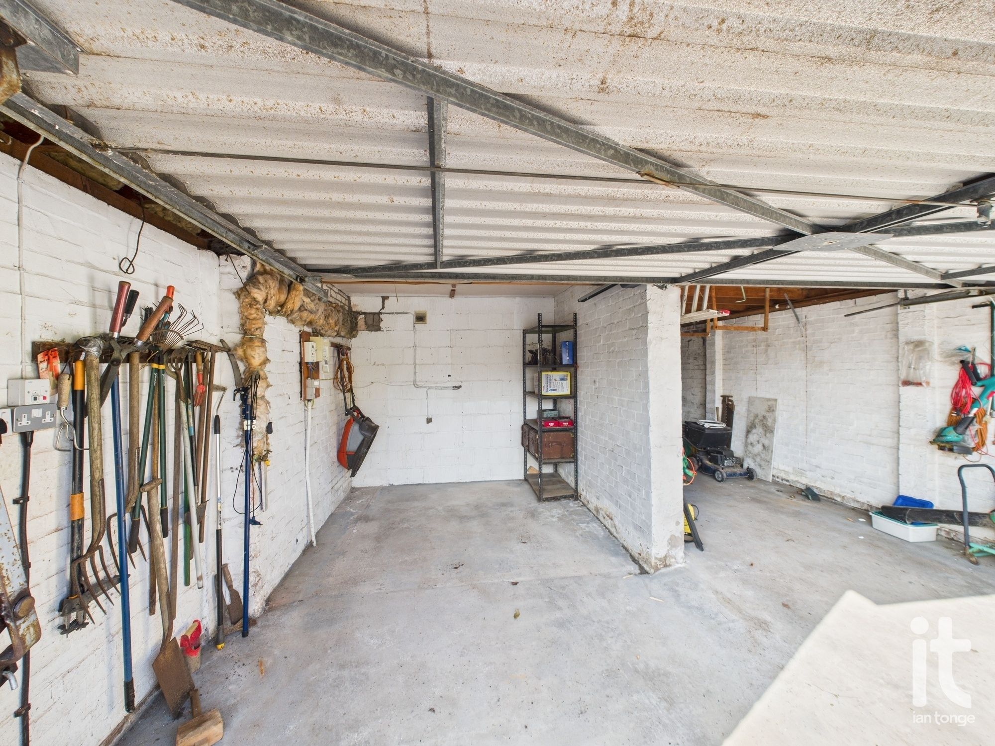 3 bedroom detached house For Sale in Stockport - Photograph 36.