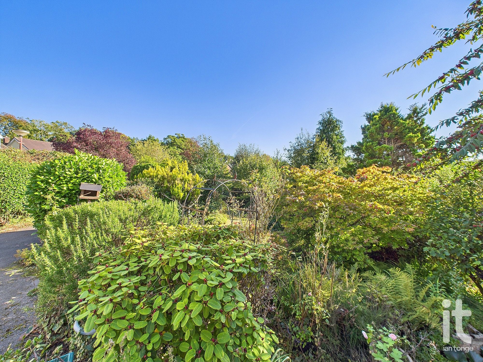 3 bedroom detached house For Sale in Stockport - Photograph 28.