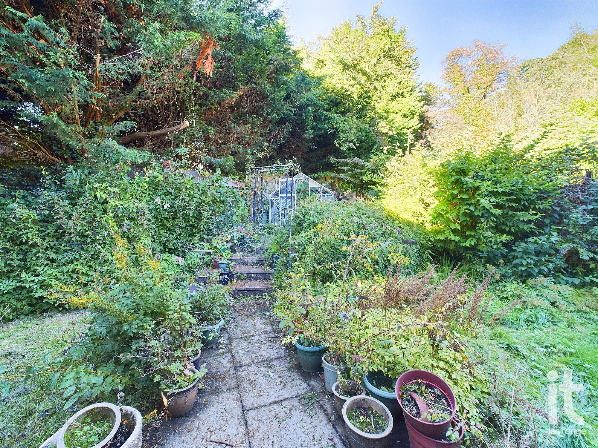 3 bedroom detached house For Sale in Stockport - Photograph 23.