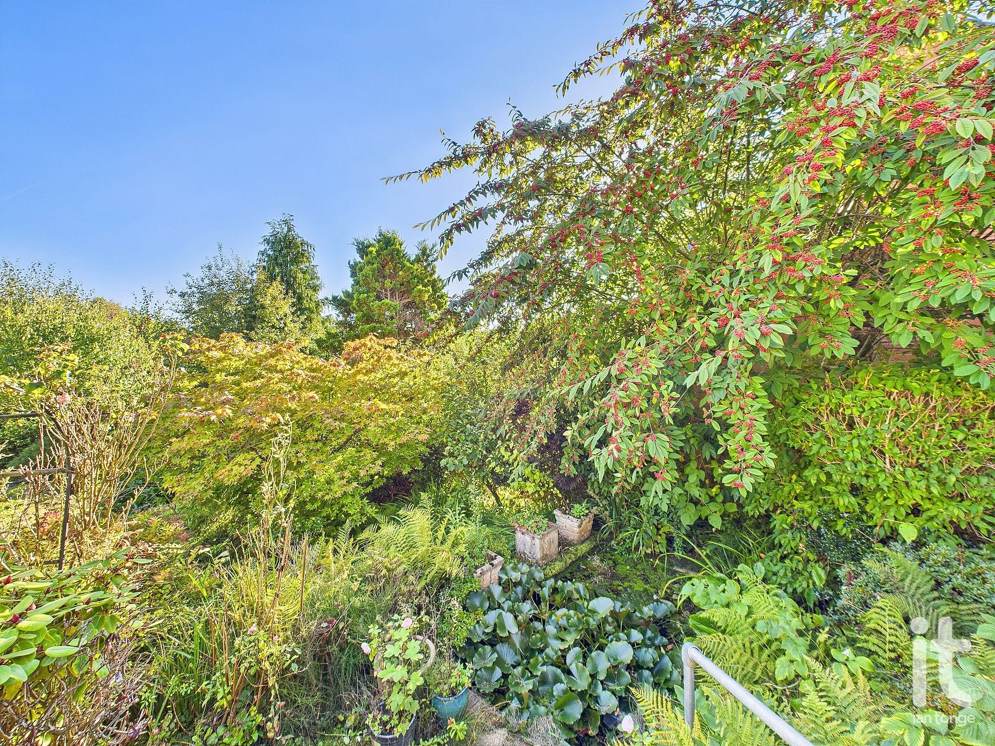 3 bedroom detached house For Sale in Stockport - Photograph 29.