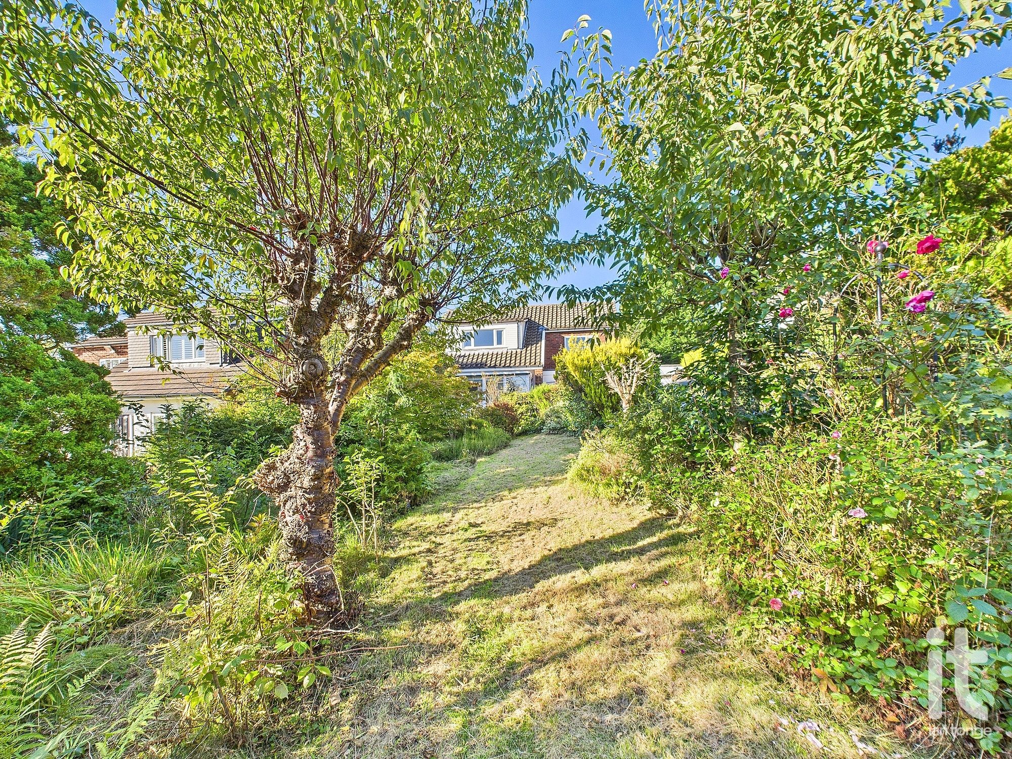 3 bedroom detached house For Sale in Stockport - Photograph 31.