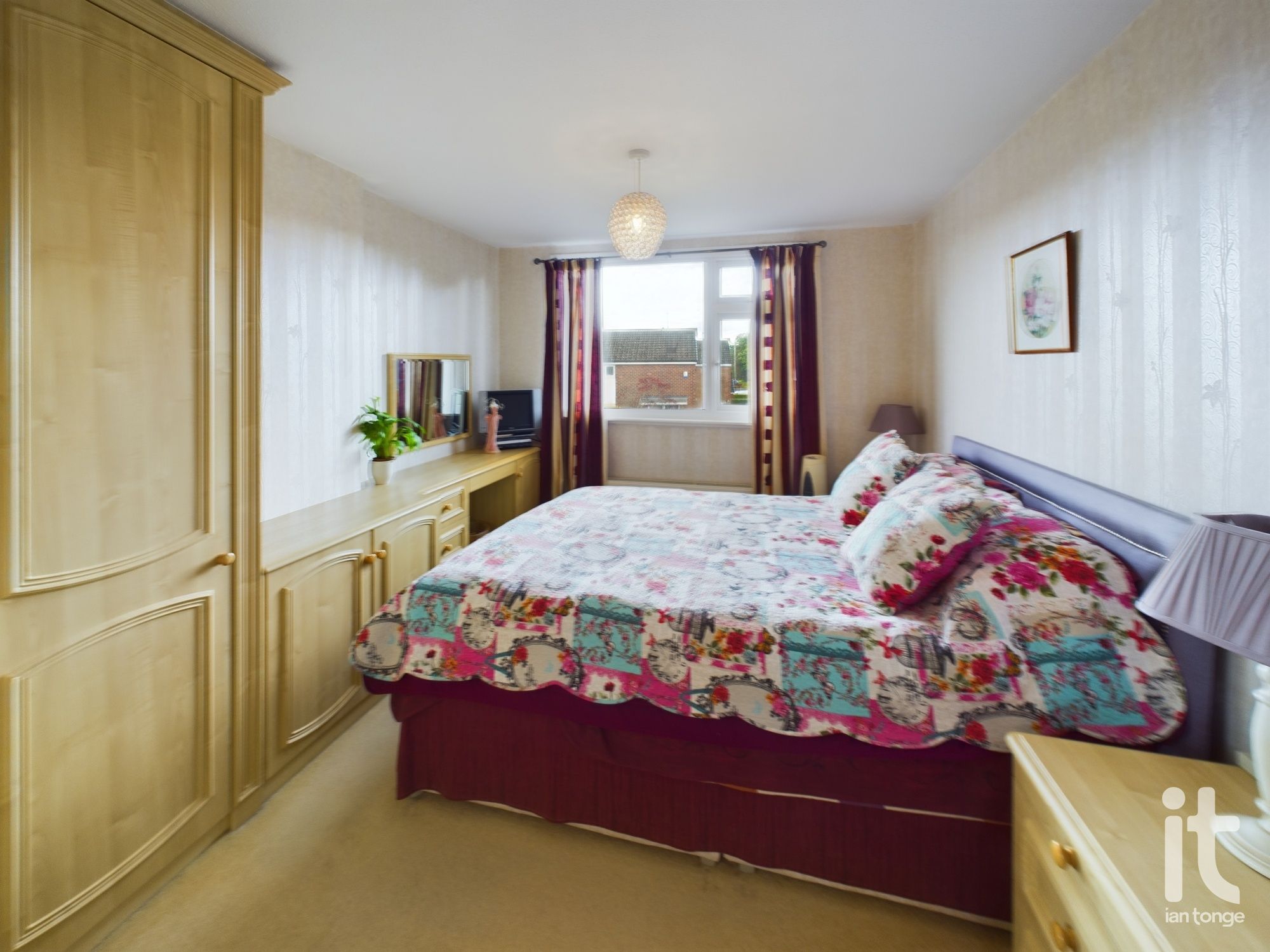 3 bedroom semi-detached house Under Offer in Stockport - Photograph 24.