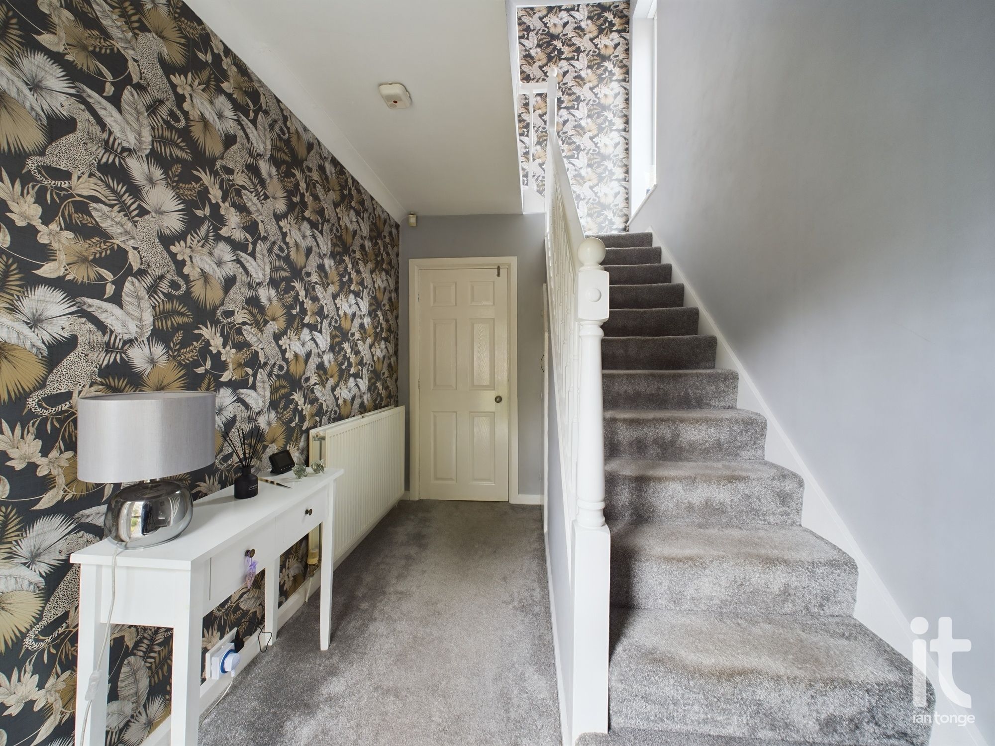 3 bedroom detached house SSTC in Stockport - Photograph 5.