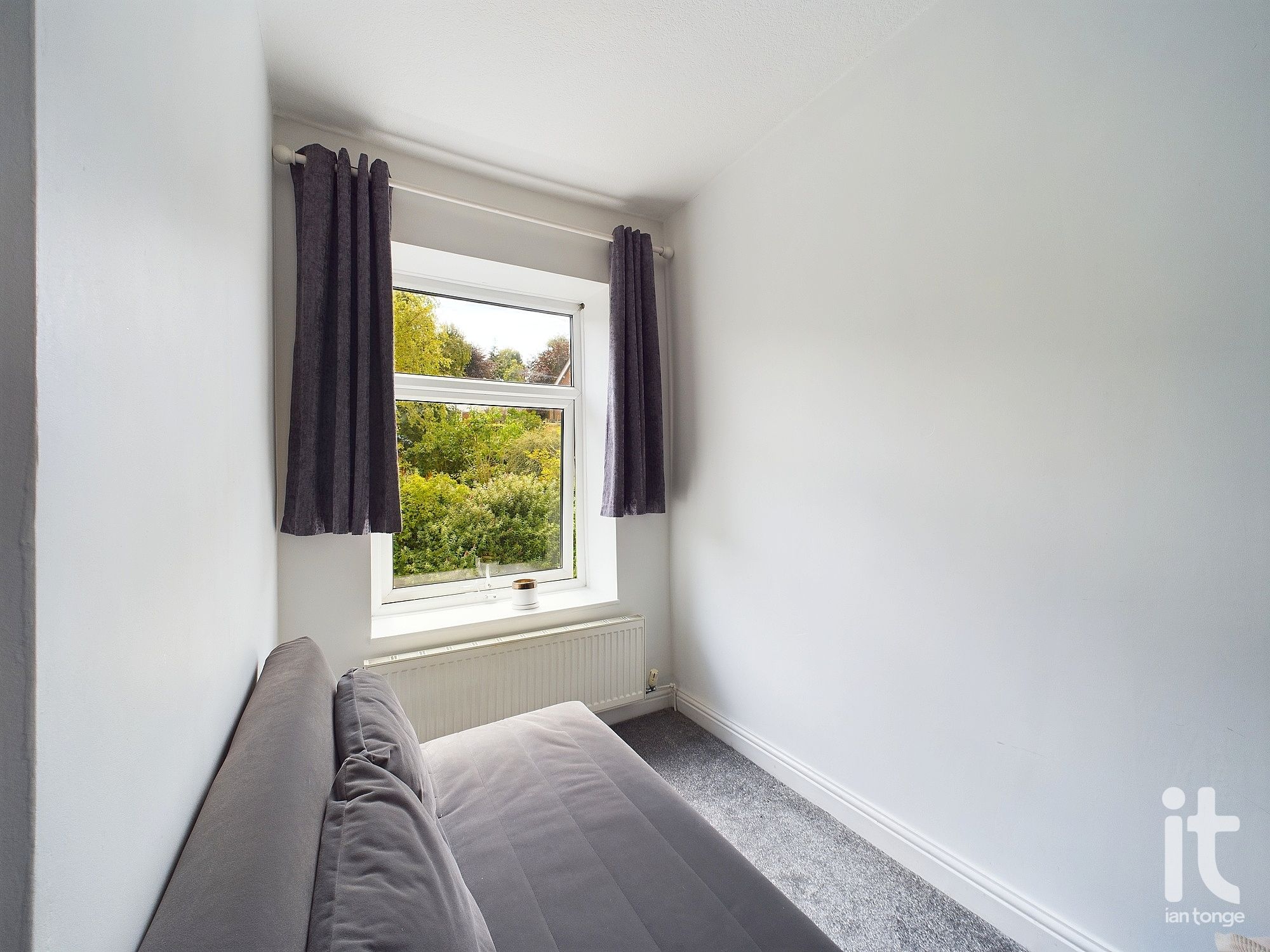 2 bedroom mid terraced house For Sale in Disley - Photograph 20.