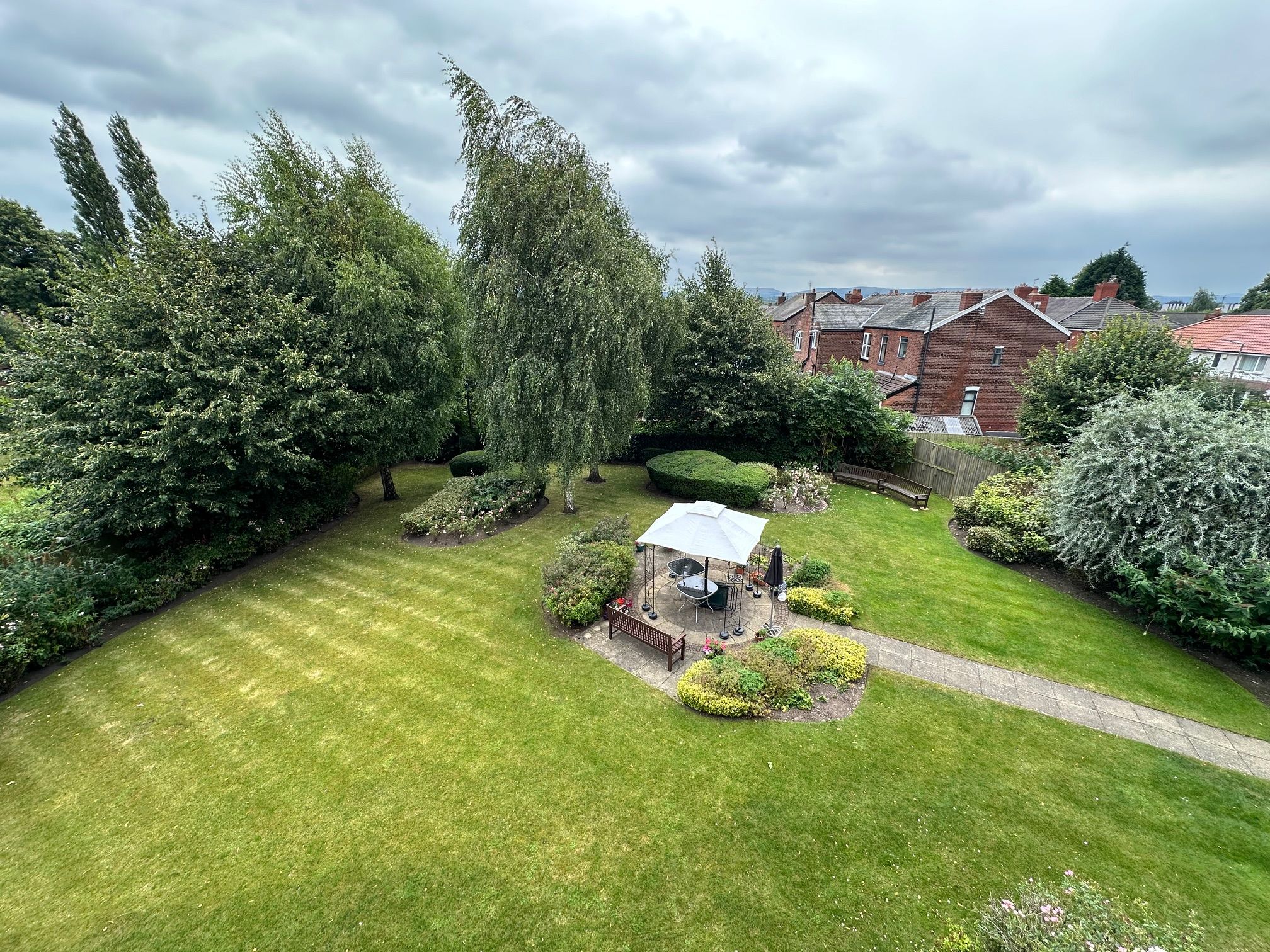 1 bedroom apartment flat/apartment Under Offer in Stockport - Photograph 4.