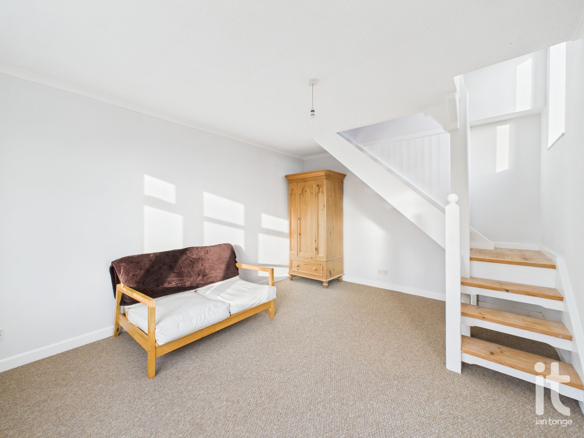 3 bedroom link detached bungalow SSTC in Stockport - Photograph 28.