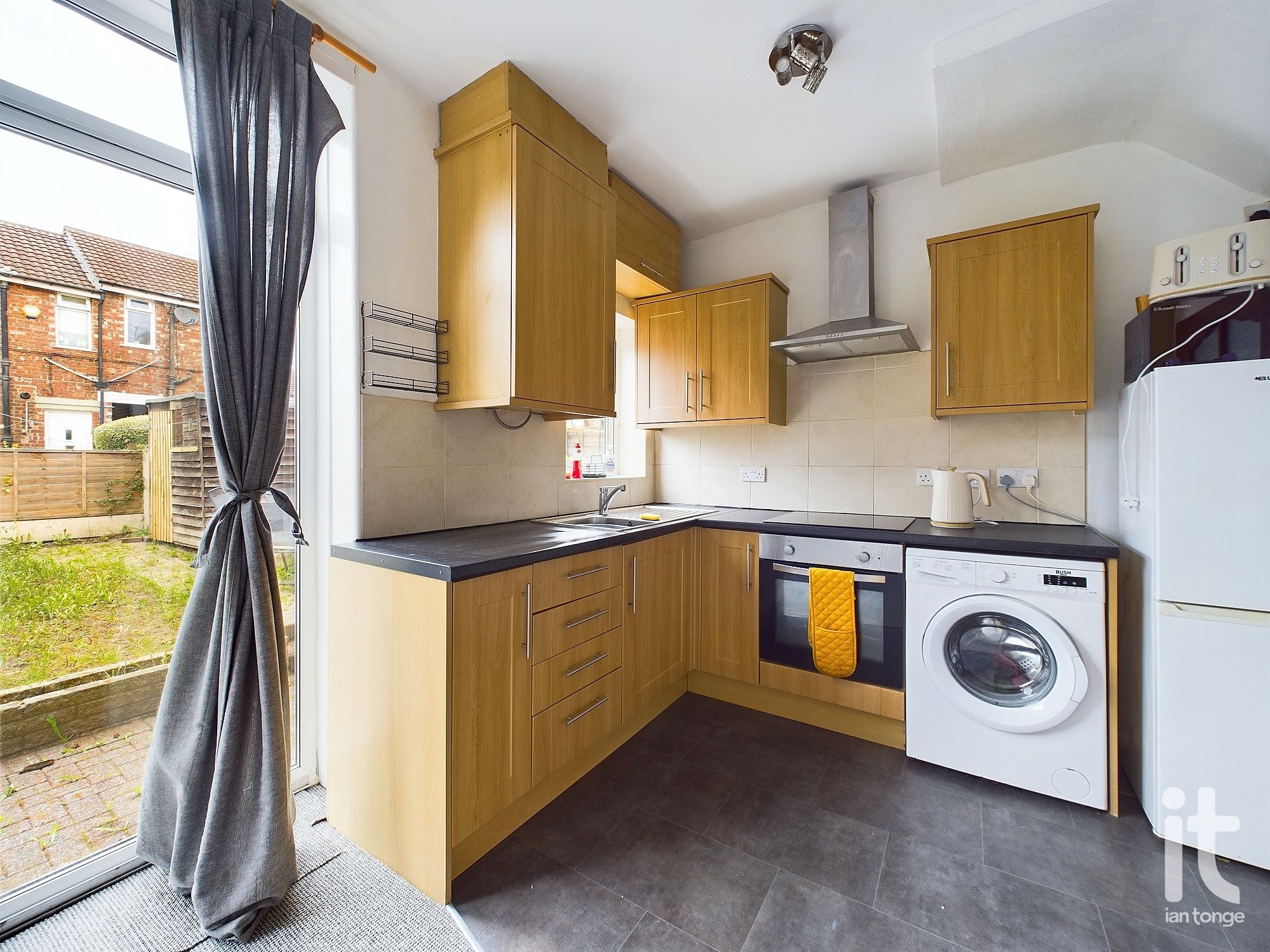 2 bedroom mews house SSTC in Stockport - Photograph 10.