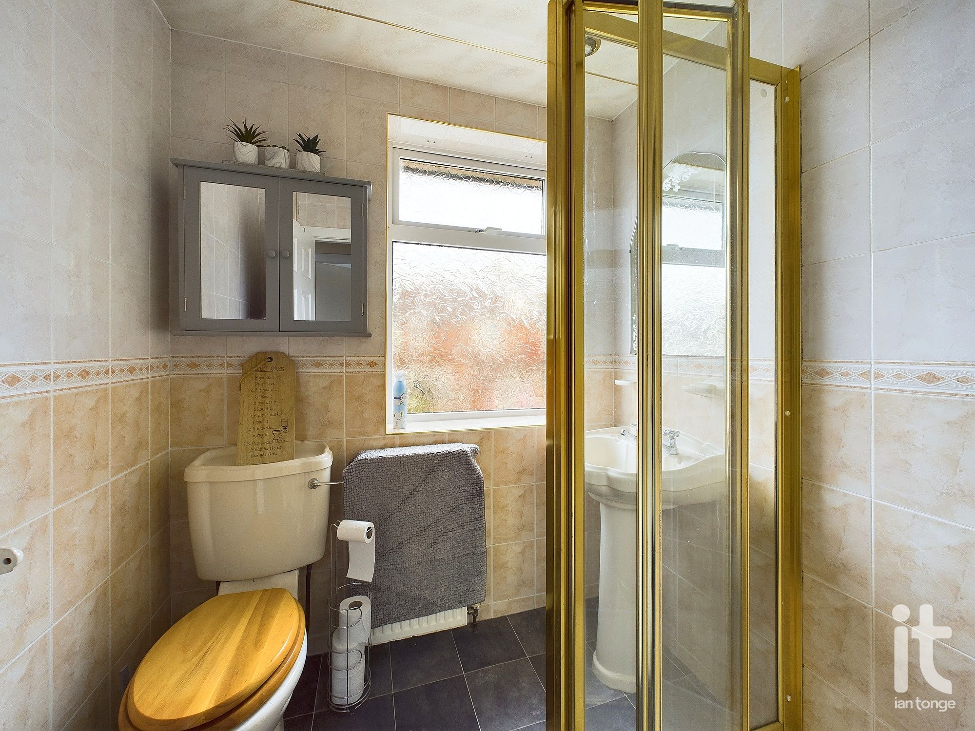 2 bedroom mews house SSTC in Stockport - Photograph 15.