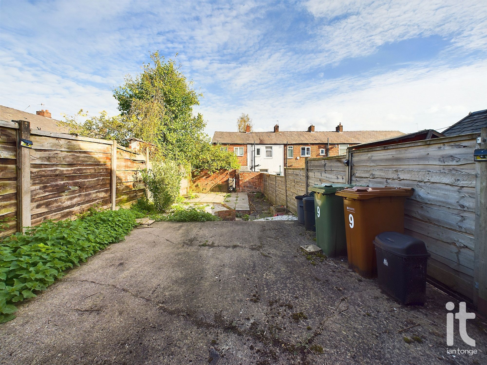 2 bedroom mid terraced house Under Offer in Stockport - Photograph 14.