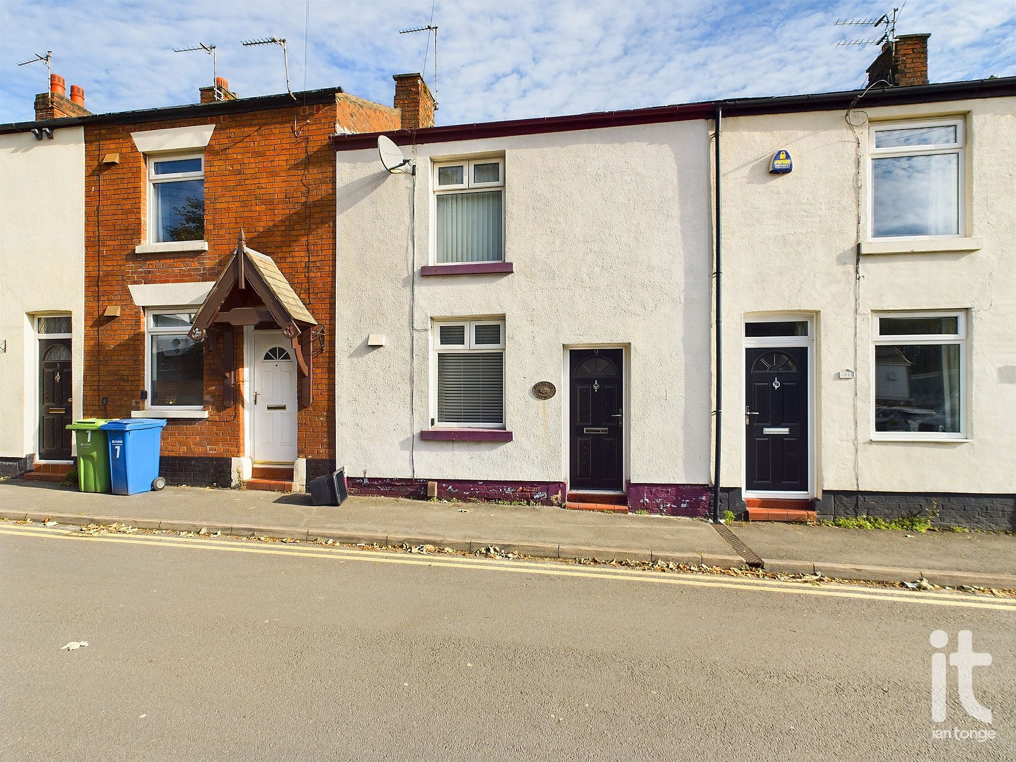 2 bedroom mid terraced house Under Offer in Stockport - Photograph 1.