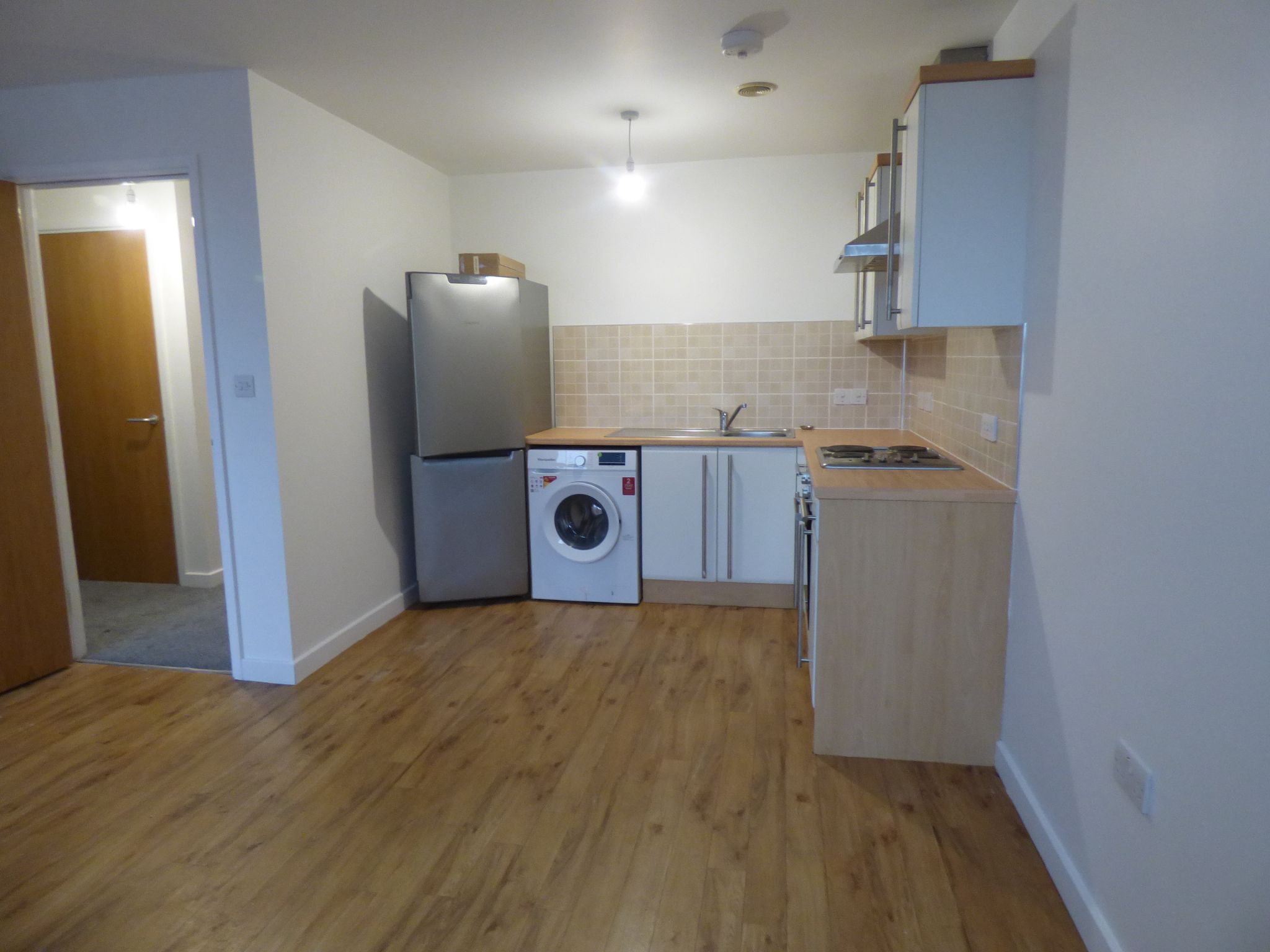 1 bedroom apartment flat/apartment Let in Stockport - Photograph 2.