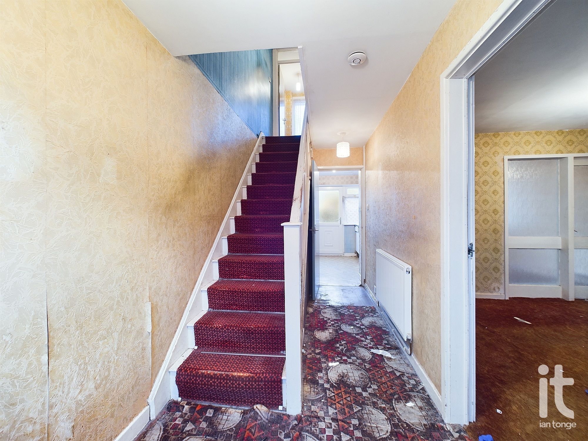 2 bedroom mid terraced house Under Offer in Stockport - Photograph 18.