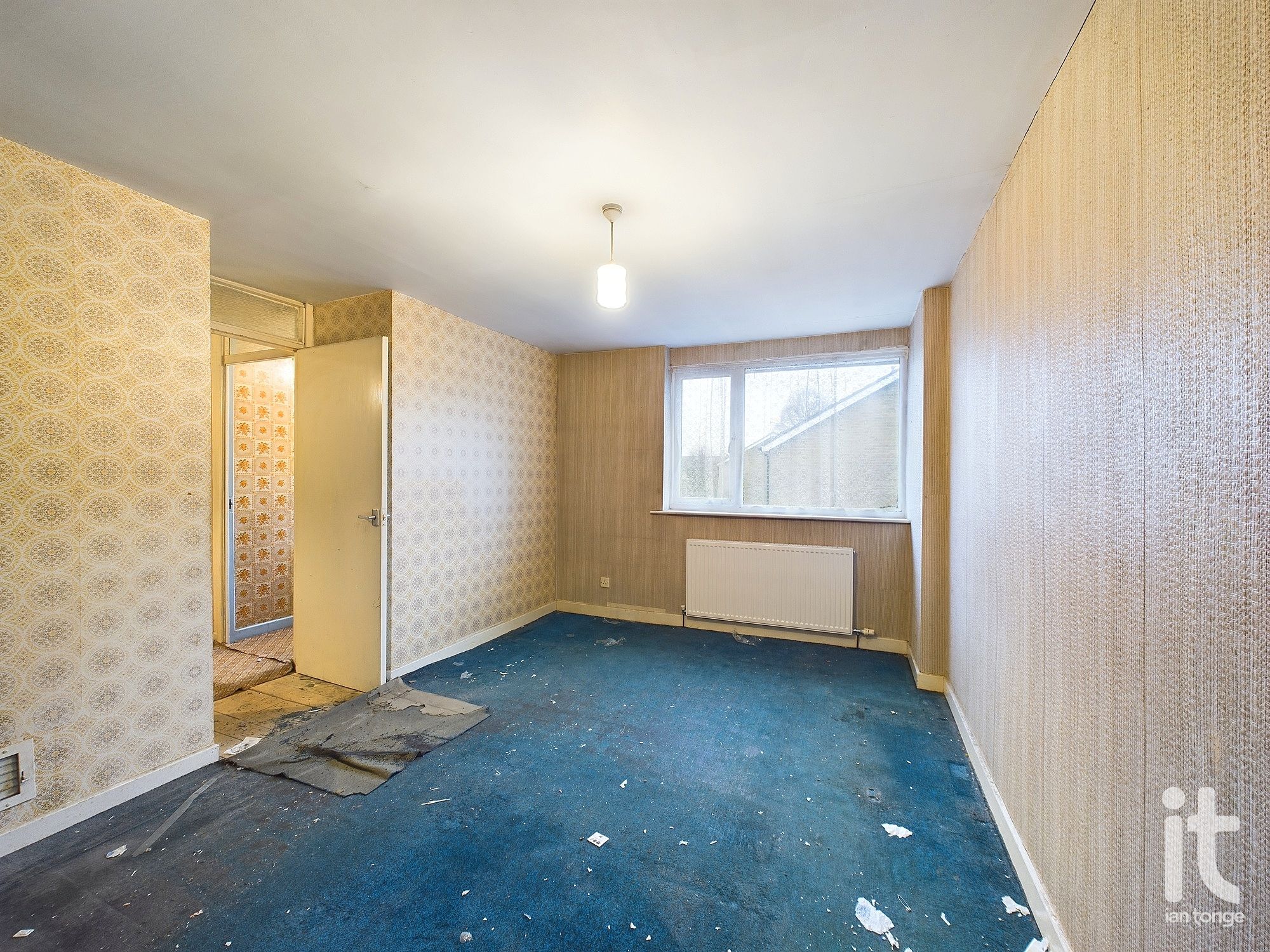 2 bedroom mid terraced house Under Offer in Stockport - Photograph 21.