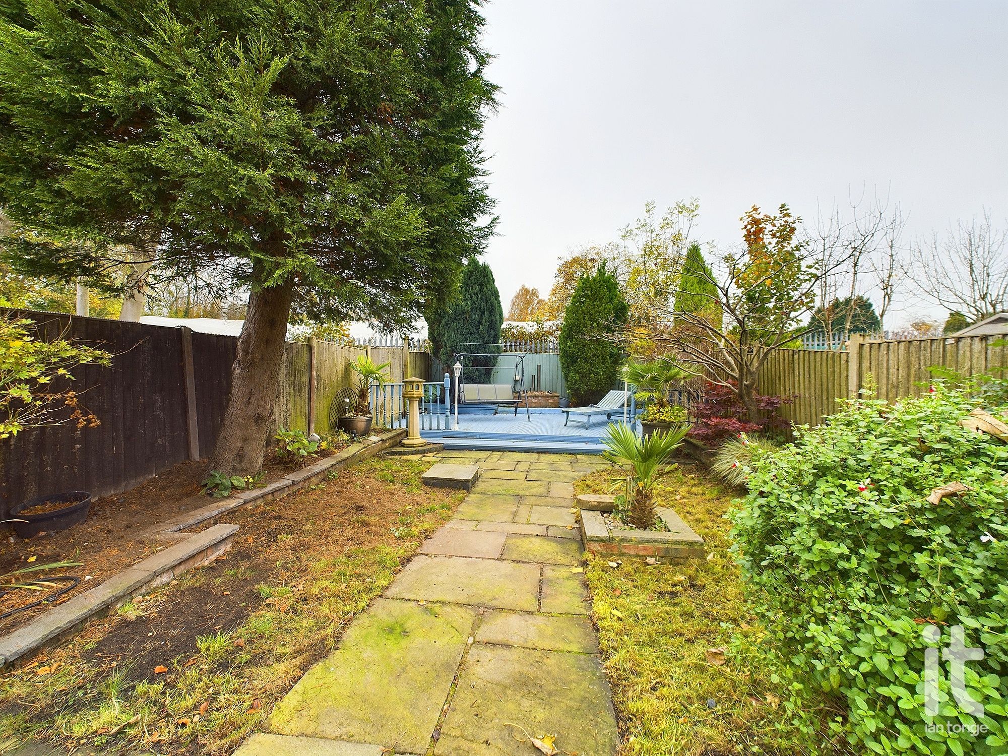 3 bedroom semi-detached house SSTC in Stockport - Photograph 21.