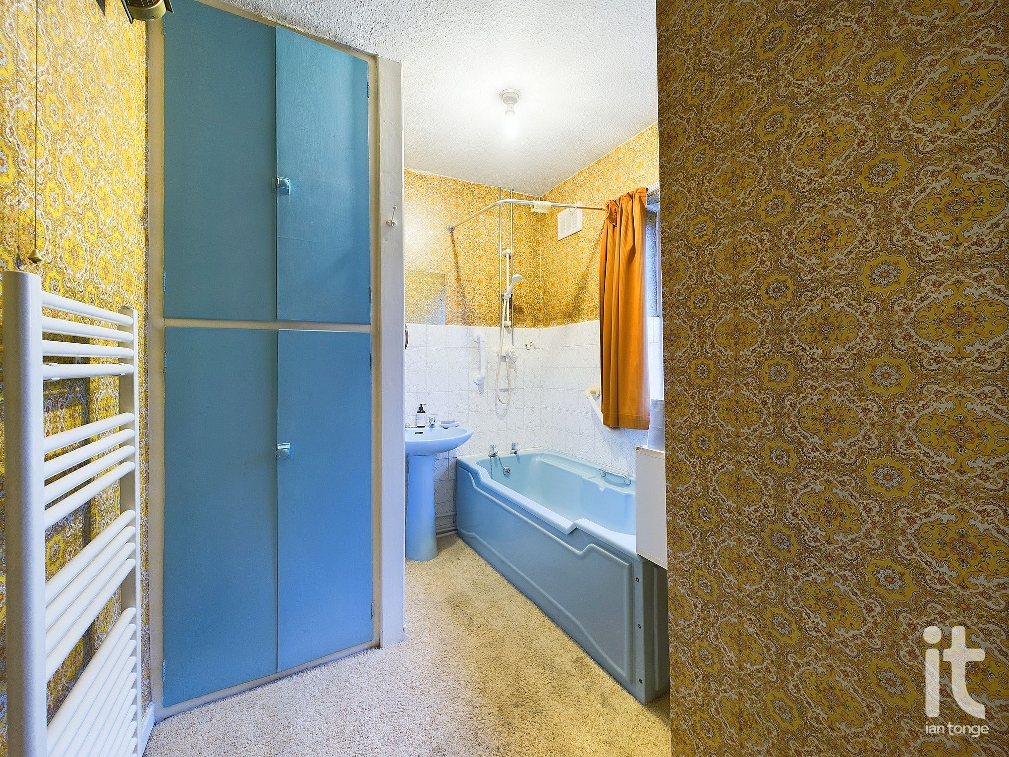 3 bedroom semi-detached house SSTC in Stockport - Photograph 17.
