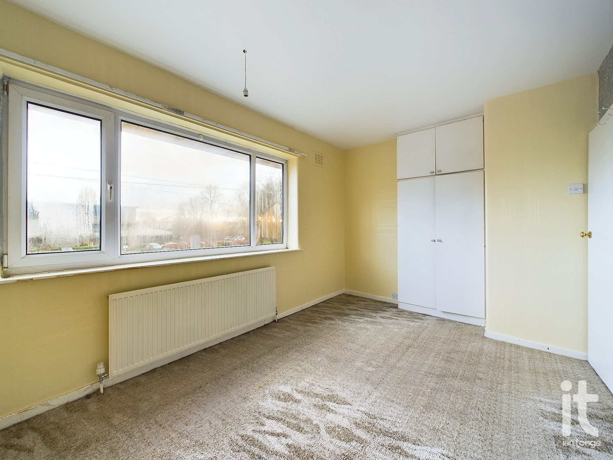 3 bedroom semi-detached house SSTC in Stockport - Photograph 23.