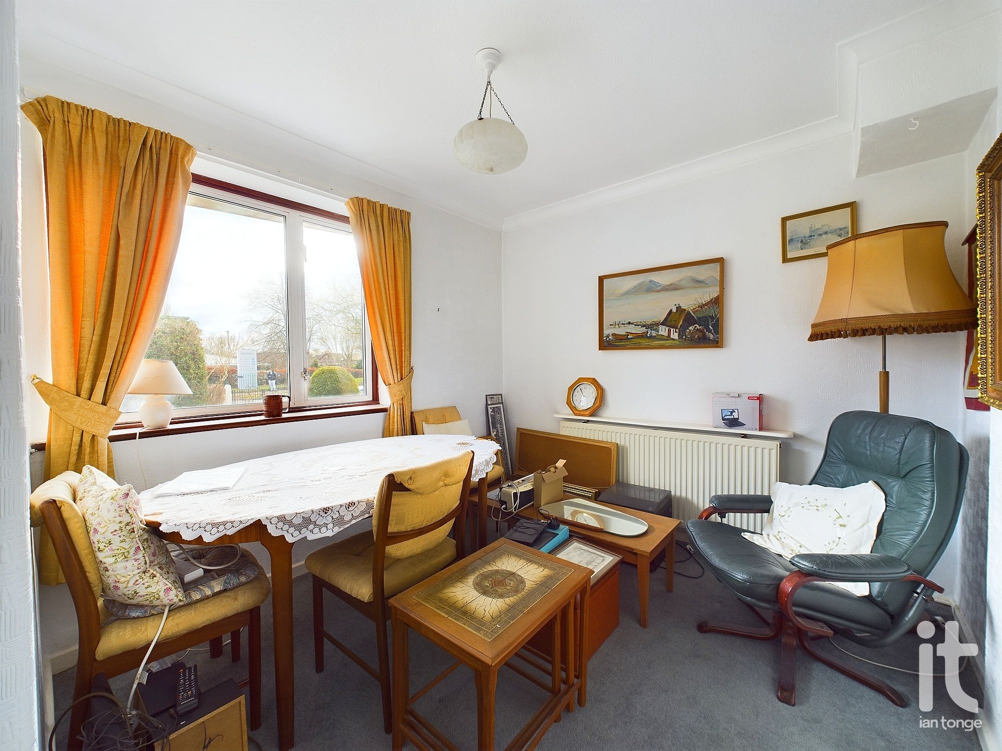 3 bedroom semi-detached house SSTC in Stockport - Photograph 9.
