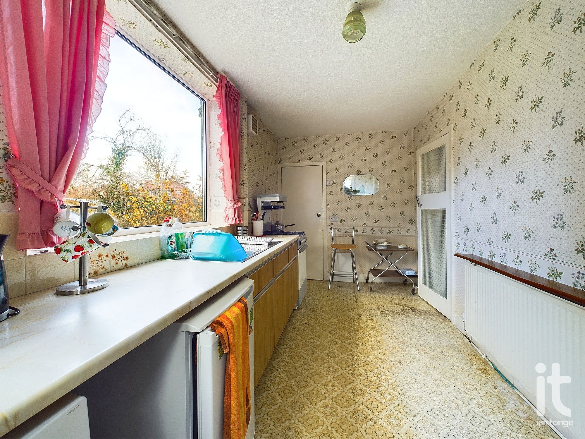 3 bedroom semi-detached house SSTC in Stockport - Photograph 12.
