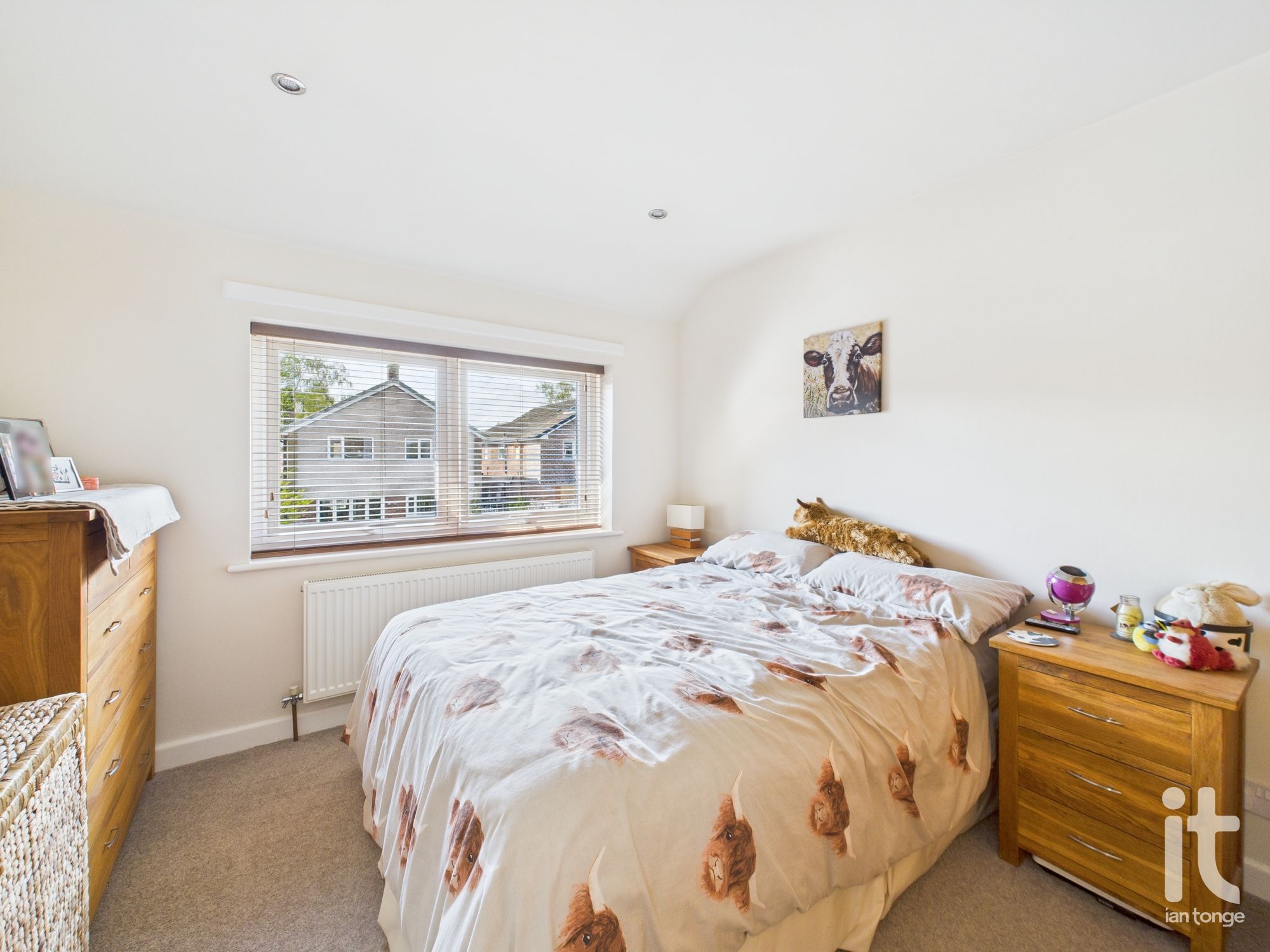 3 bedroom semi-detached house Under Offer in Stockport - Photograph 20.