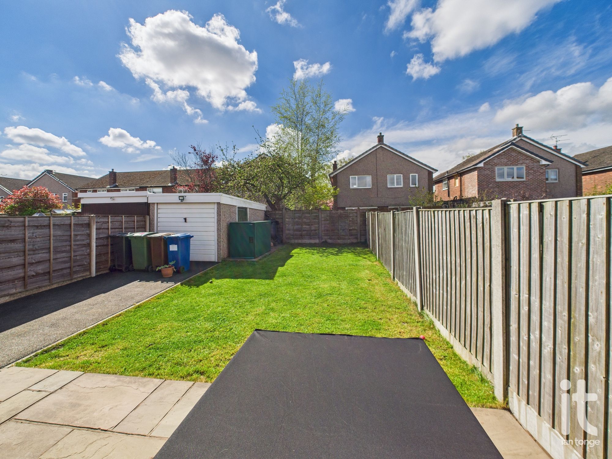 3 bedroom semi-detached house Under Offer in Stockport - Photograph 28.
