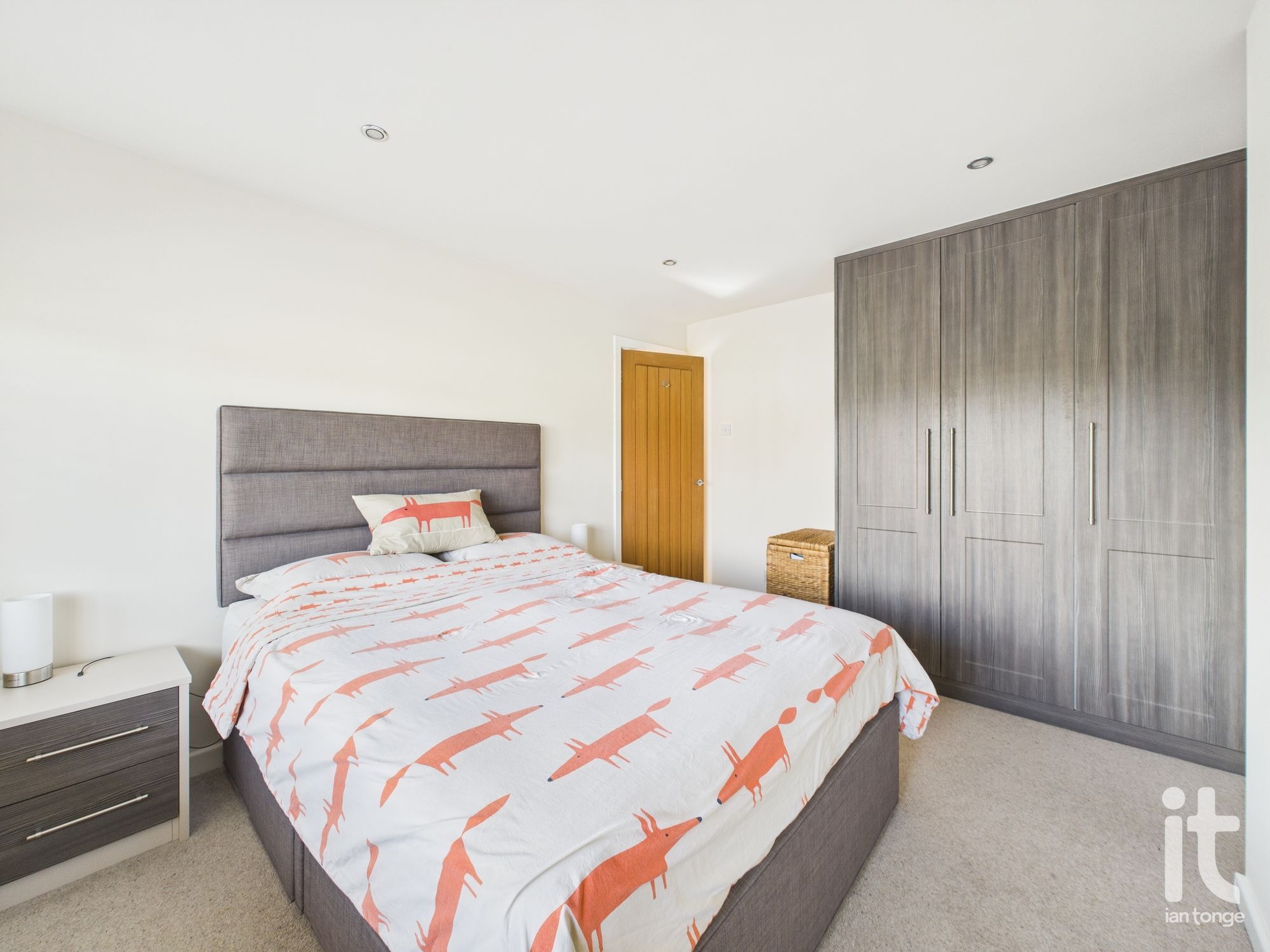 3 bedroom semi-detached house Under Offer in Stockport - Photograph 24.