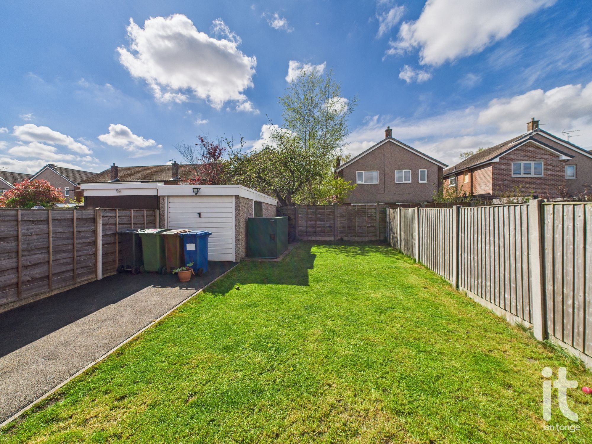 3 bedroom semi-detached house Under Offer in Stockport - Photograph 29.